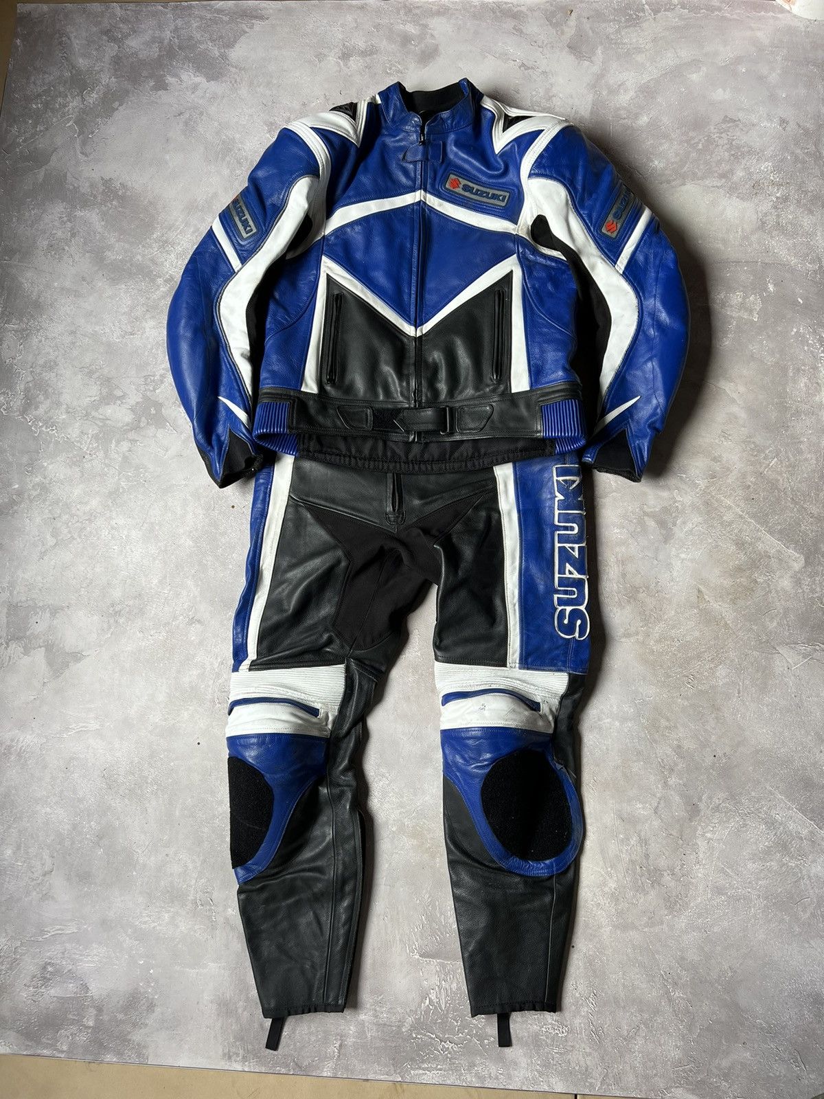 image of Ferrari x Moto Suzuki Real Leather Moto Racing Set (Jacket+Pants) in Black, Men's (Size XL)