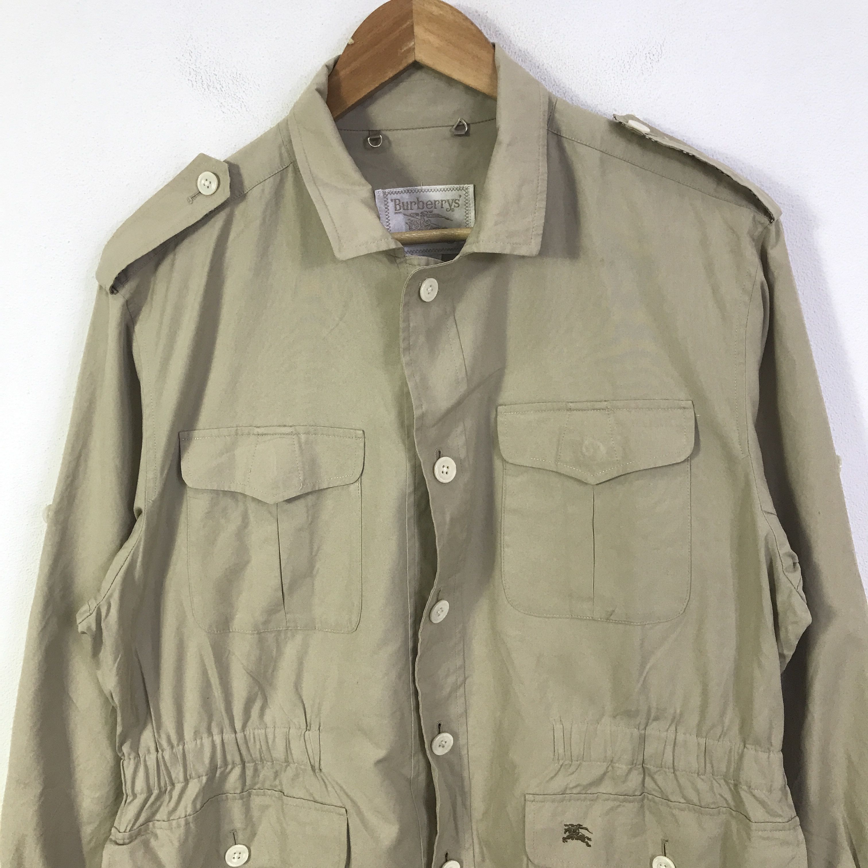 Burberry Vintage burberry Button Design Woman jacket K128B7 Size US M / EU 48-50 / 2 - 2 Thumbnail