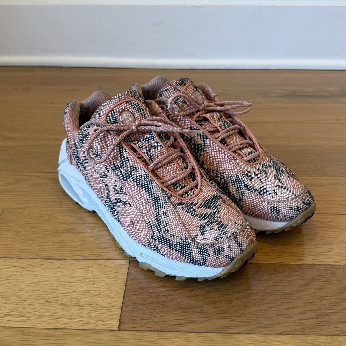 NOCTA × Nike Nike x Drake NOCTA Hot Step Air Terra Pink Snakeskin US 9 Size US 9 / EU 42 - 9 Thumbnail