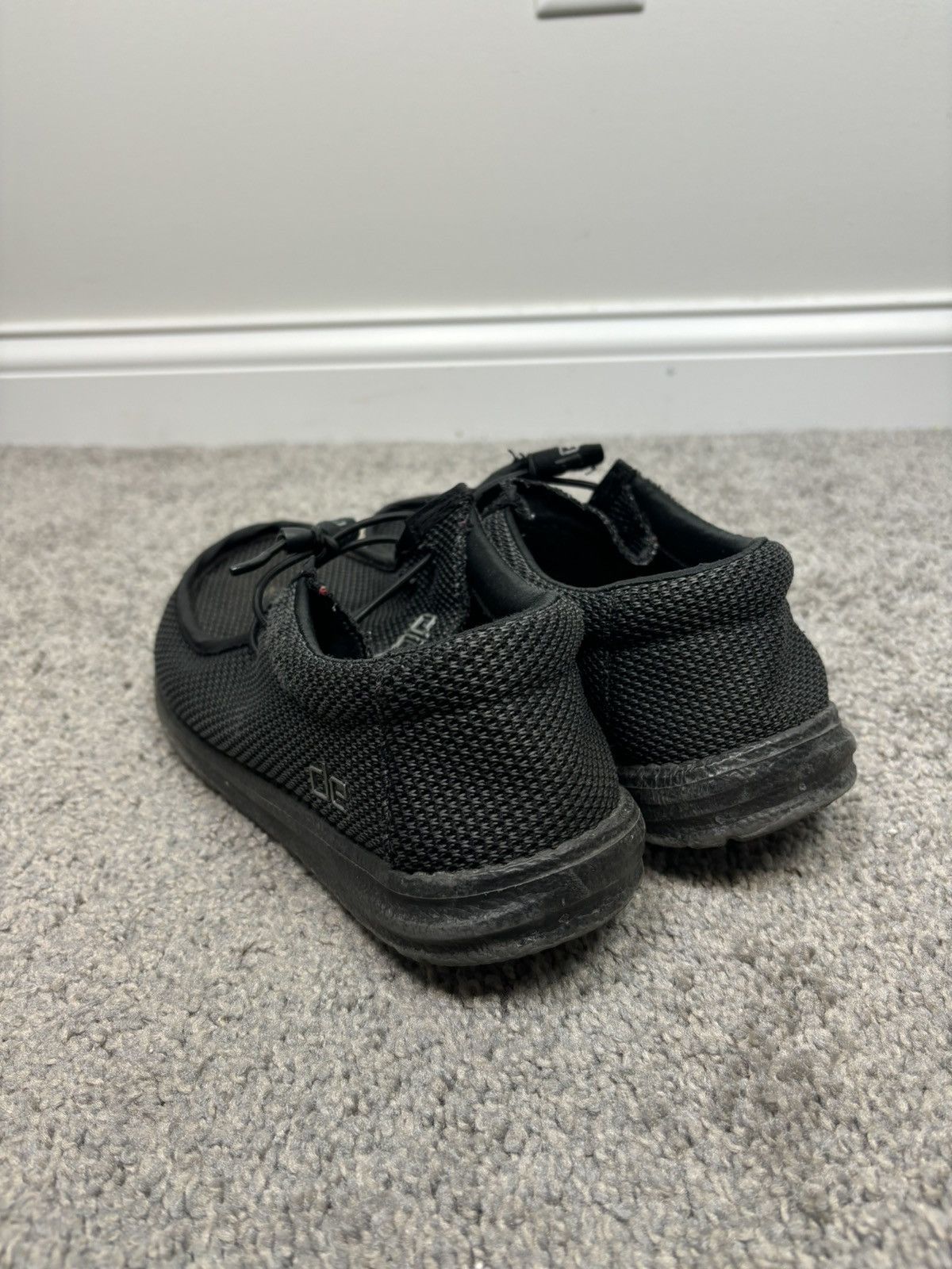 Vintage Hey dude black wally lightweight slip ons Size US 8 / EU 41 - 13 Thumbnail