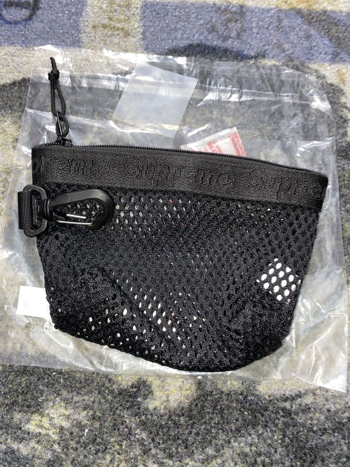 supreme Mesh Mini Pouch black
