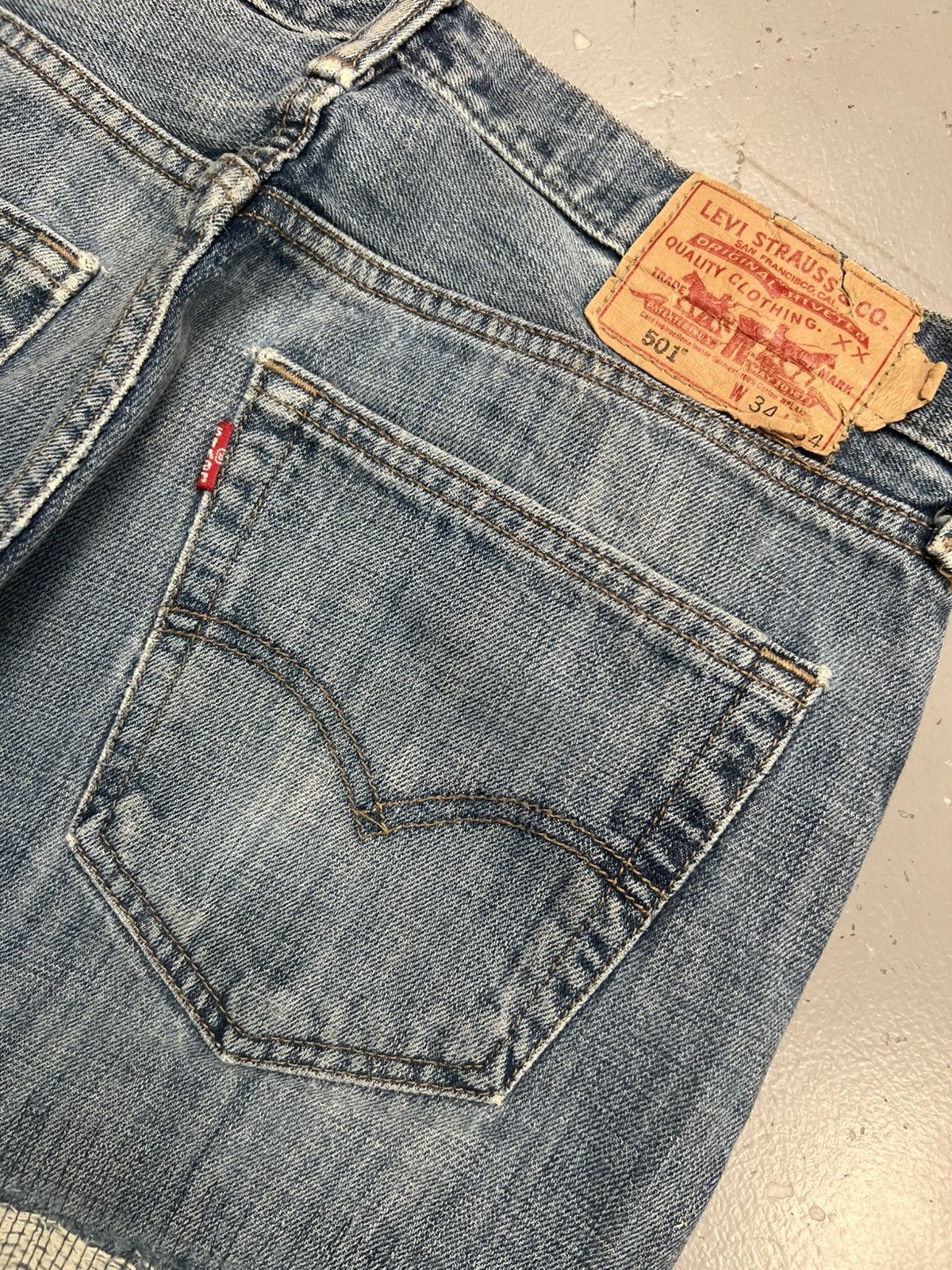 Levi's Rare vintage Levi’s distressed baggy fit denim Size US 34 / EU 50 - 9 Thumbnail