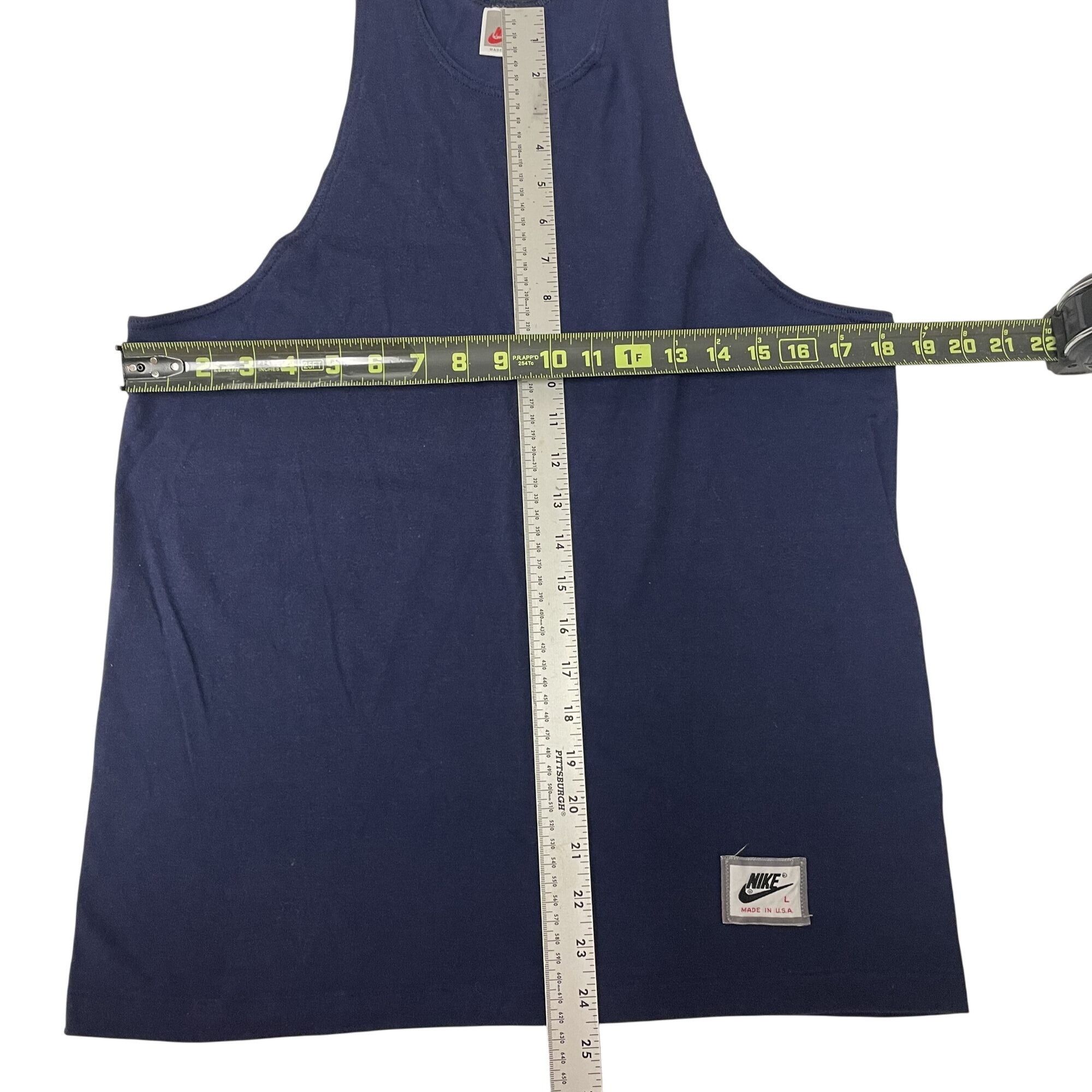 Nike Vtg NIKE Red Tag Blue Logo Workout Tank Top Muscle Shirt Size US L / EU 52-54 / 3 - 8 Thumbnail