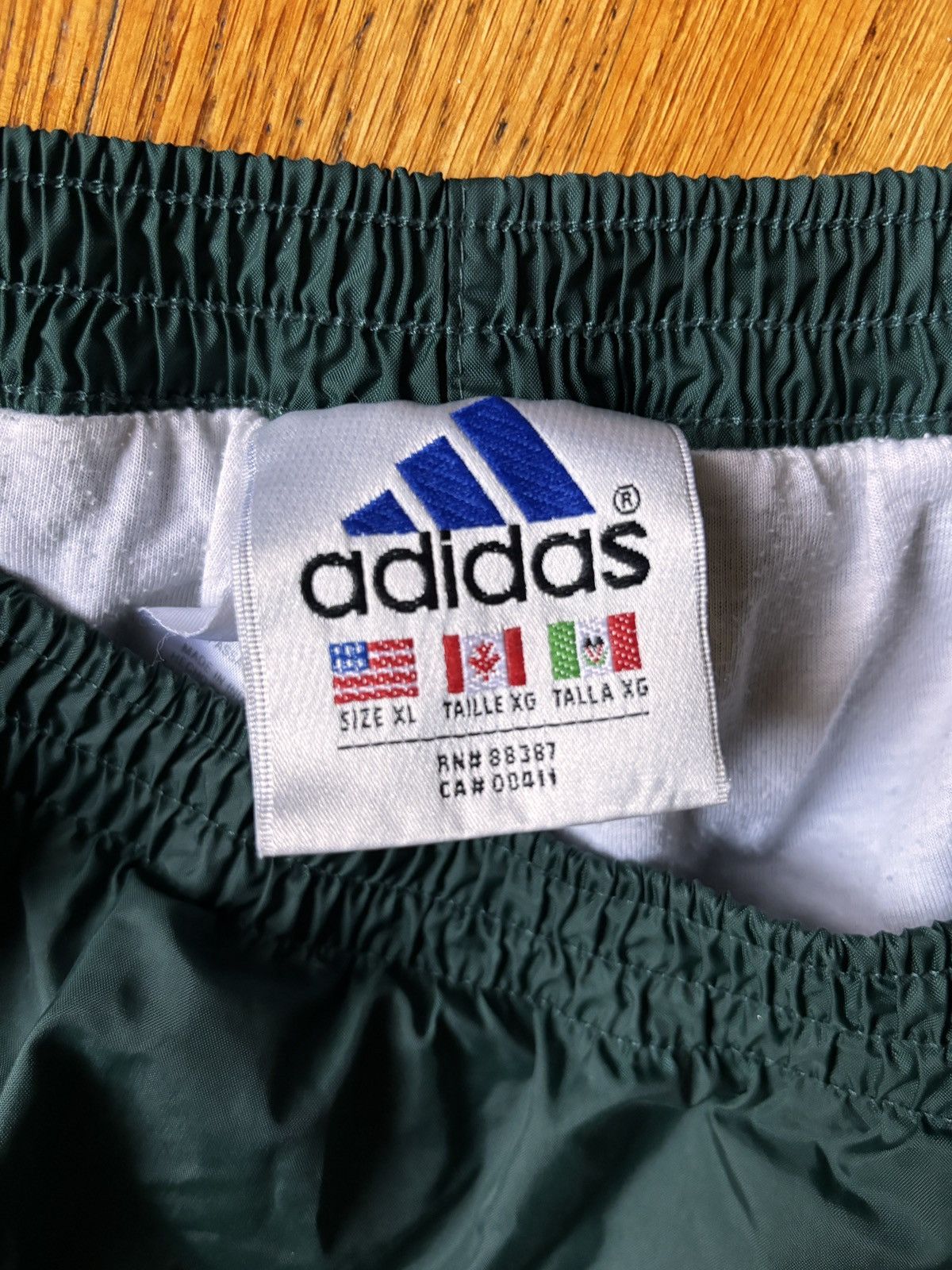 Adidas × Vintage Adidas Sweatpants (Rare find) Size US 36 / EU 52 - 4 Thumbnail