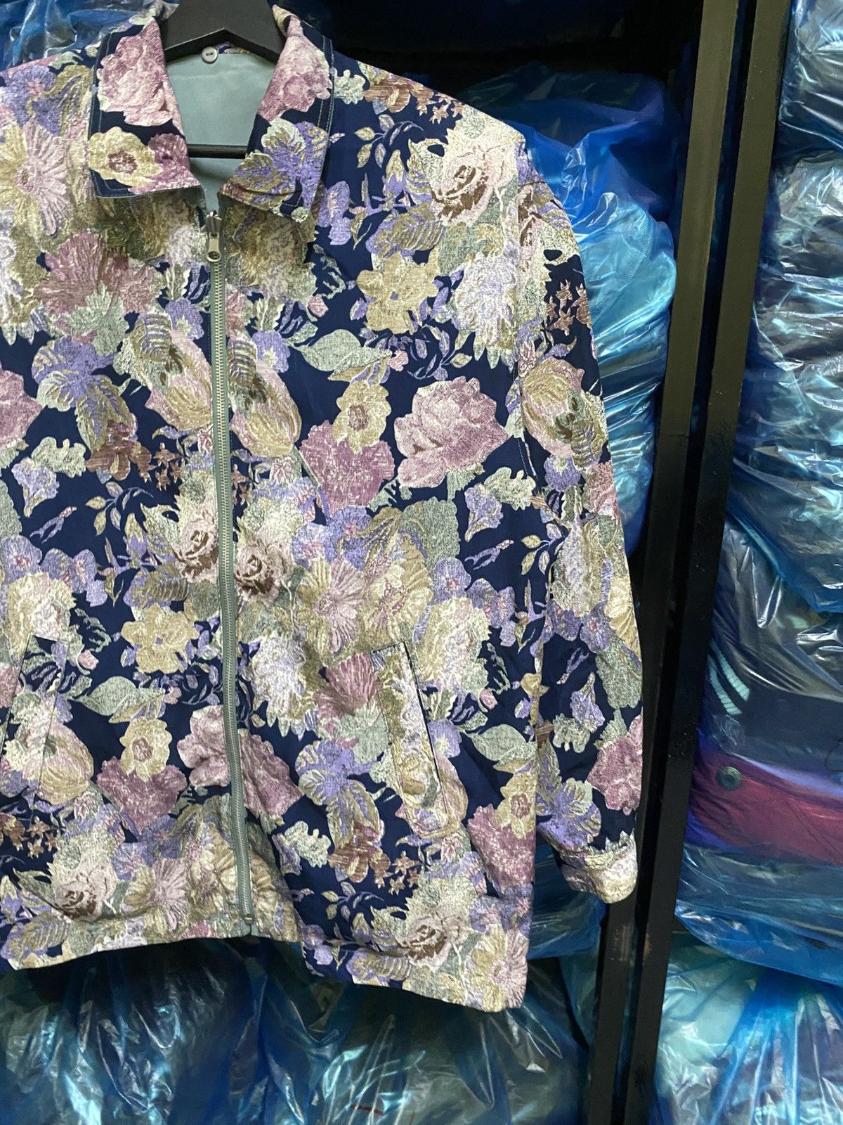 Vintage Vintage 90s Best Collection Japan Floral Tapestry Zip Jacket Size US M / EU 48-50 / 2 - 5 Thumbnail