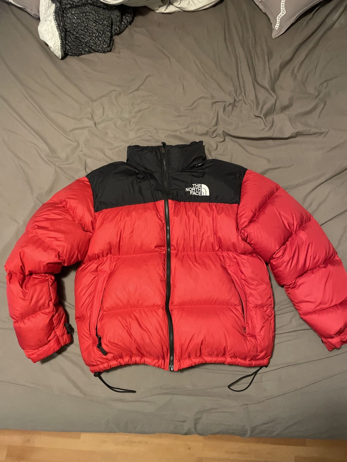 The North Face THE NORTH FACE RETRO NEPTUNE RED/BLACK 700 Size US L / EU 52-54 / 3 - 1 Thumbnail