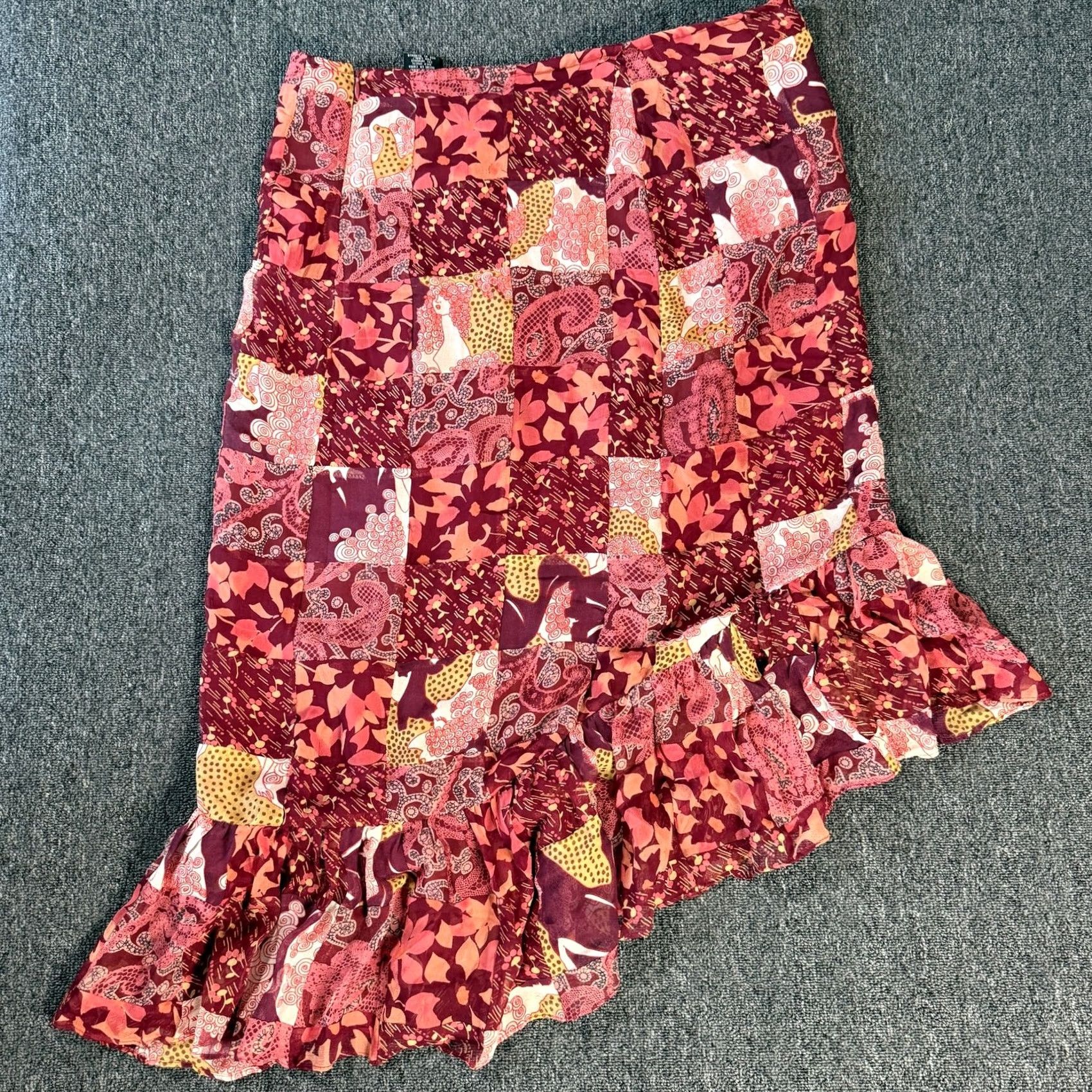 Vintage VINTAGE ECI New York Skirt Red Patchwork Midi Ruffle Asymmetric Silk XL Womens Size 40" / US 18 - 2 Thumbnail
