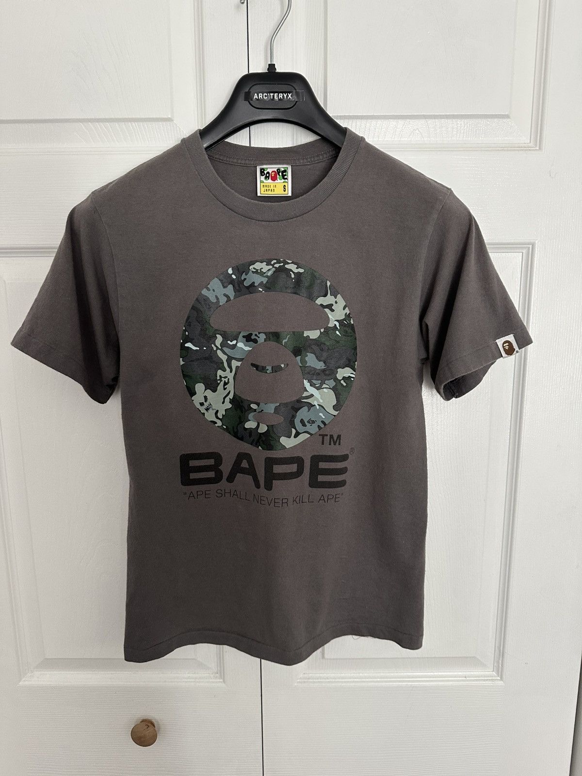 Bape Bape t shirt Bape camo print Size US S / EU 44-46 / 1 - 1 Thumbnail