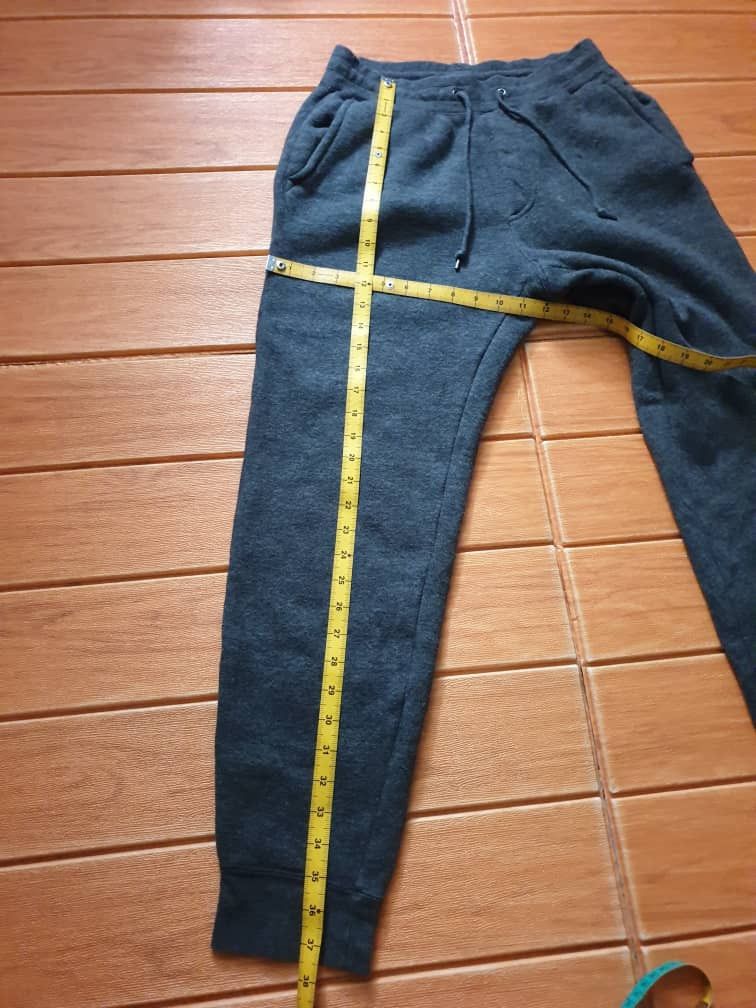 Uniqlo Uniqlo blue sweat pant Size US 31 - 6 Thumbnail