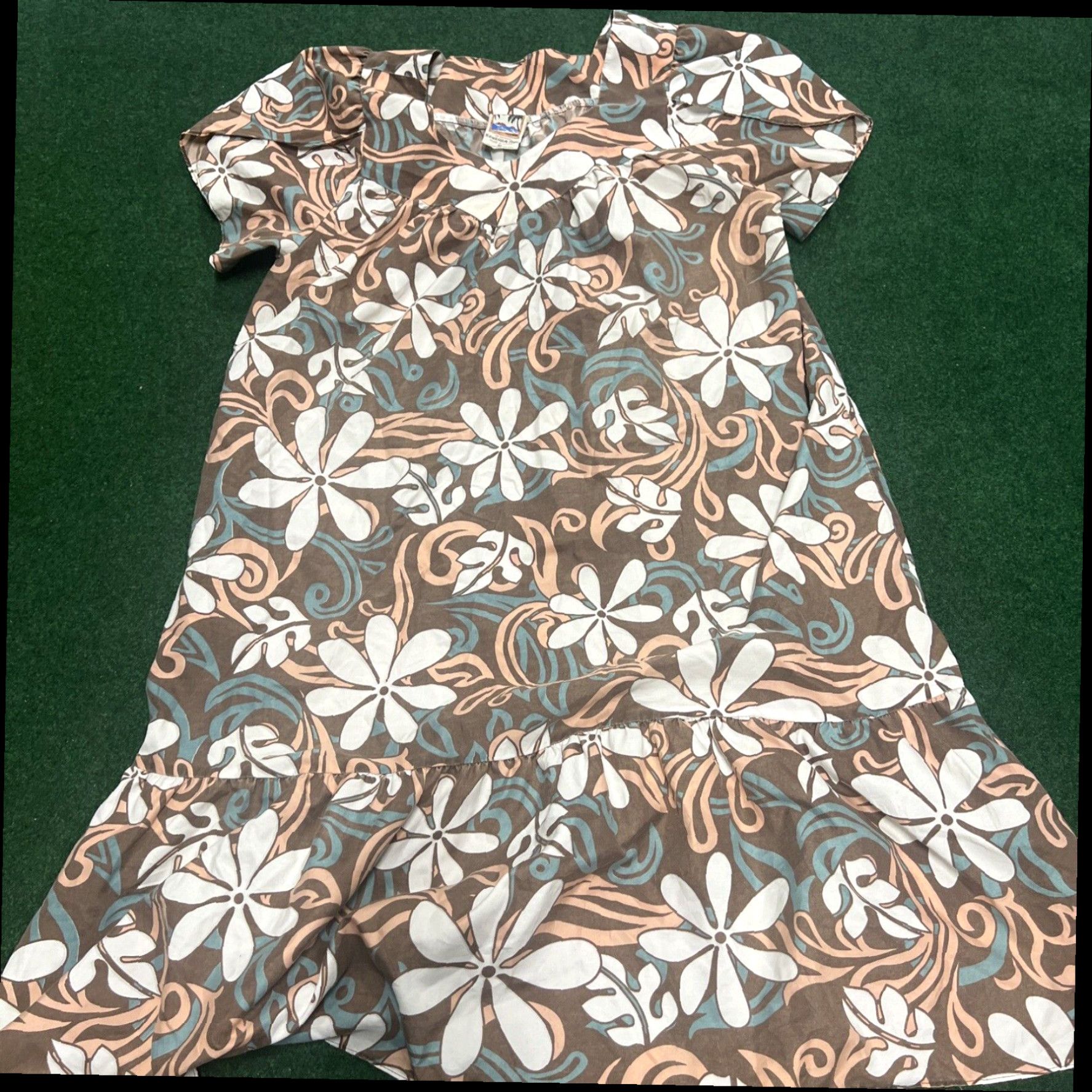 Vintage Vintage Hawaiian Togs Ladies Long Dress Size XL Tropical Flower MUMU Size XL / US 12-14 / IT 48-50 - 1 Thumbnail
