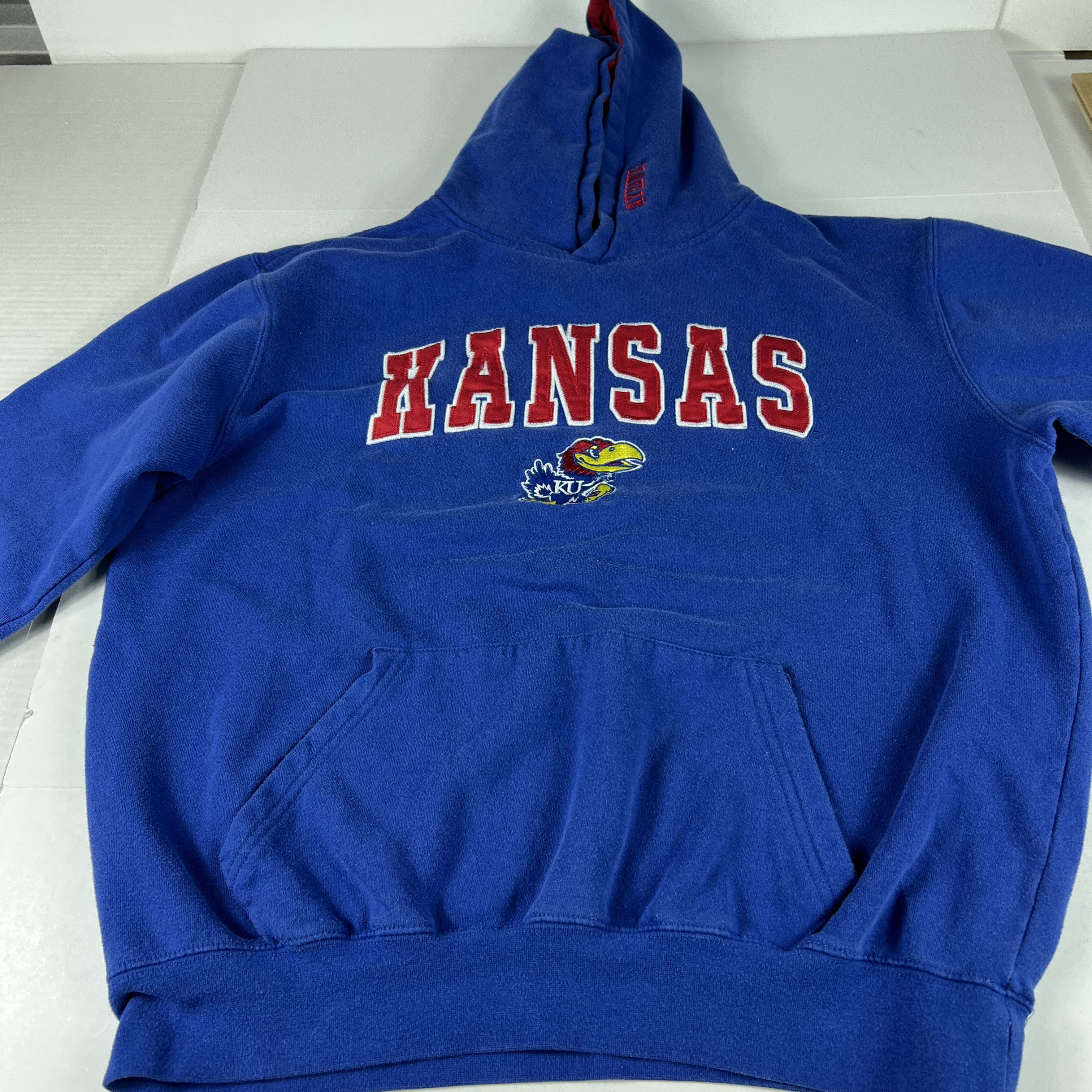 NCAA Stadium Kansas Jayhawk Sweatshirt Faded Embroidered Hoodie Size US M / EU 48-50 / 2 - 4 Thumbnail