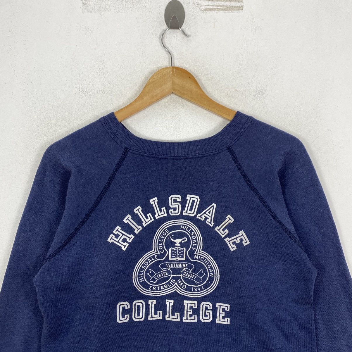 Vintage Vintage 80s Champion Hillsdale College Sweatshirt Medium USA Size US M / EU 48-50 / 2 - 3 Thumbnail