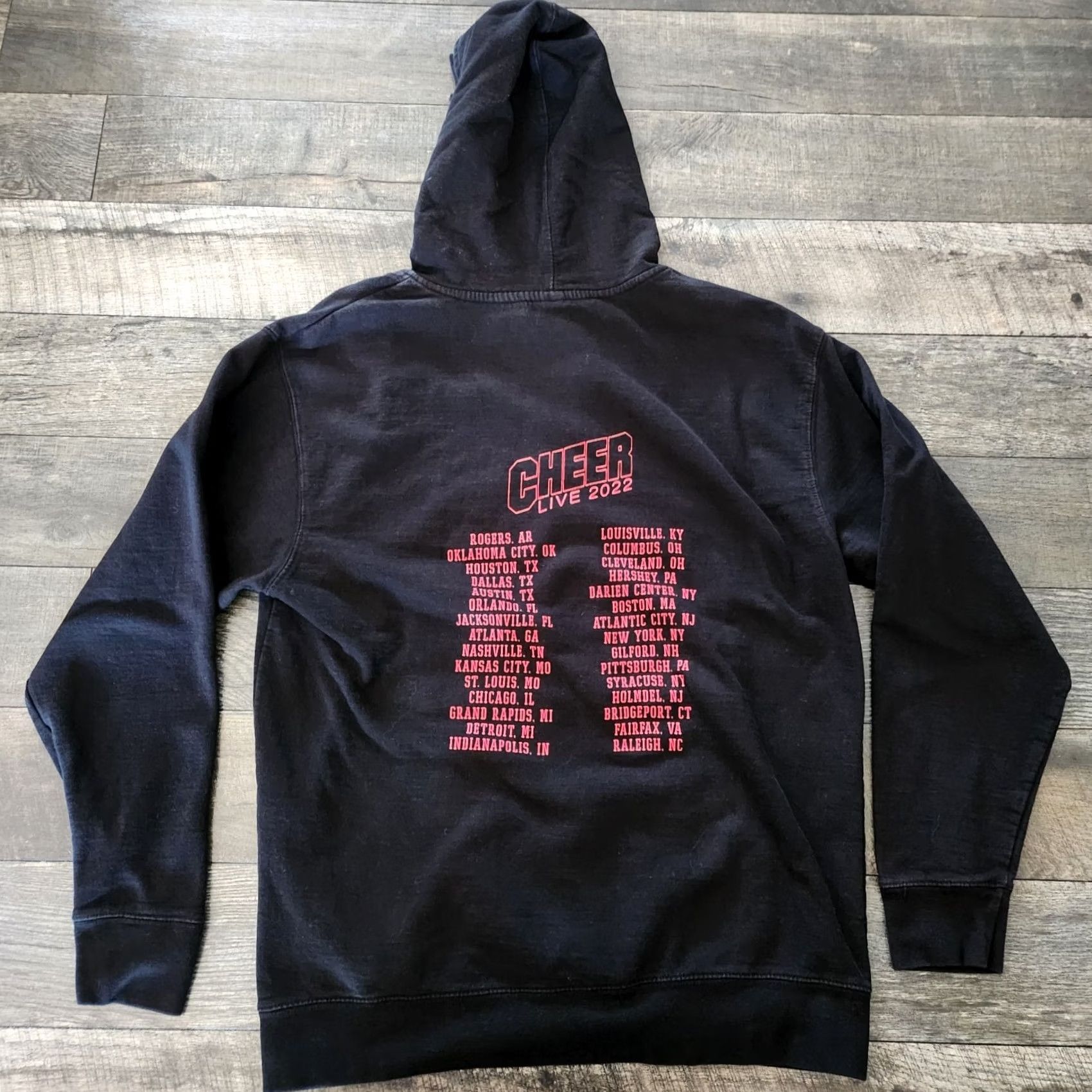 Vintage Cheer Live Tour 2022 Hoodie Large Black Double Sided Concert Merch Mens Pullover Hooded Pockets Graphic Print Logo Size US L / EU 52-54 / 3 - 7 Thumbnail