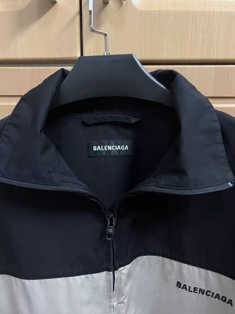 Balenciaga Balenciaga Latte Color Blocked Letter Zip Up Jacket Size US S / EU 44-46 / 1 - 3 Thumbnail