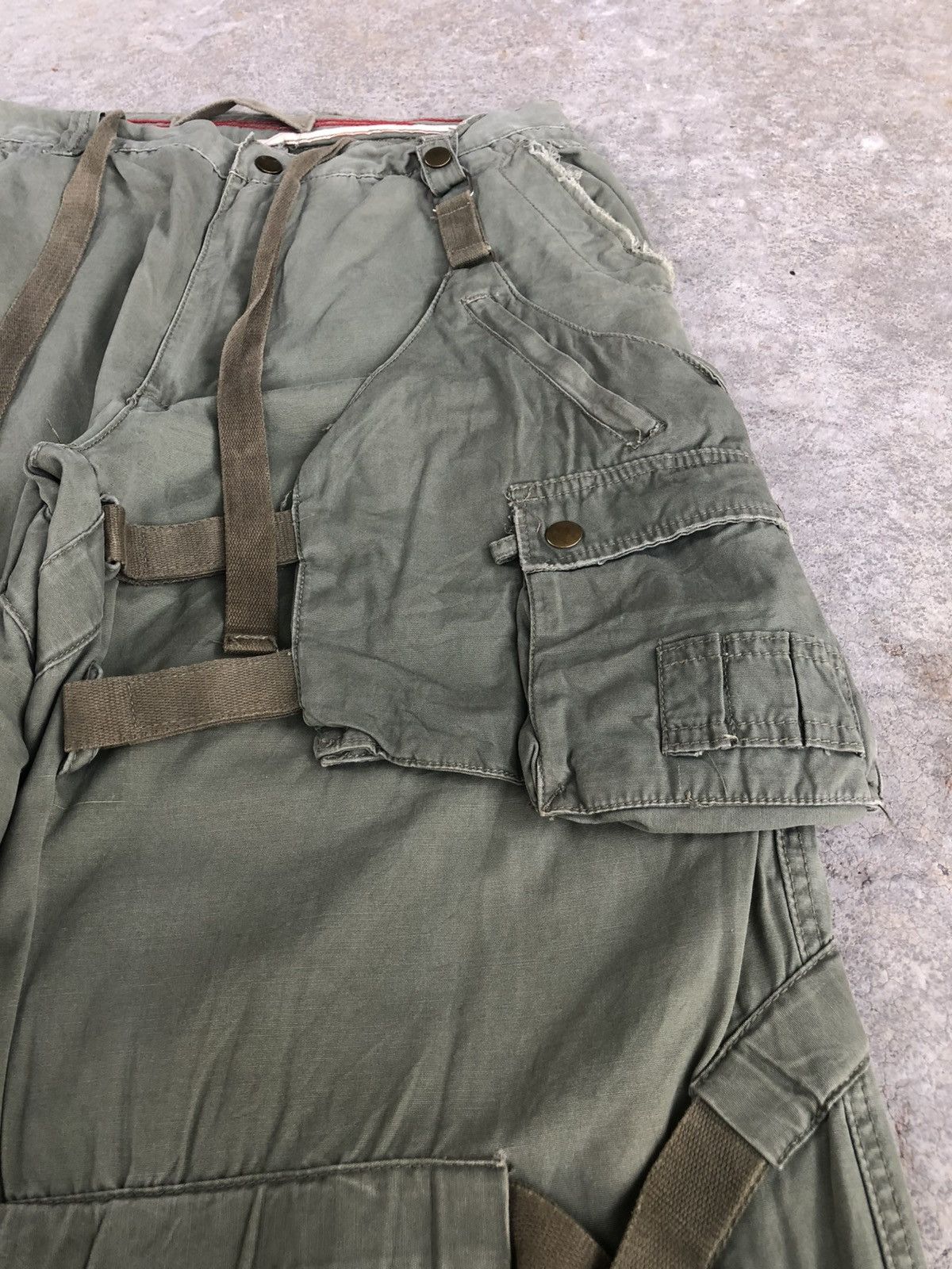 Japanese Brand Japanese 3.Q.R Army Cargo Pants Bondage Multipocket Size US 31 - 14 Thumbnail