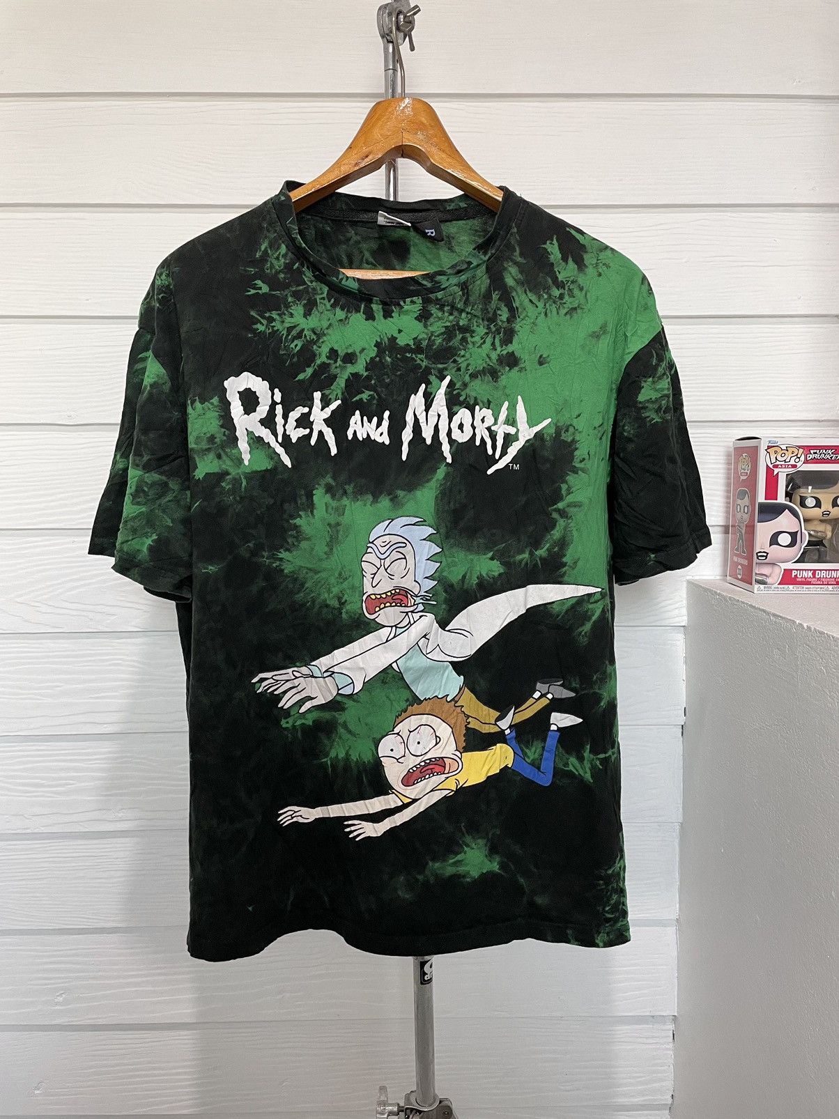 Warner Bros RICK AND MORTY X ROMWE TIE DYE (2023) Size US XL / EU 56 / 4 - 1 Thumbnail