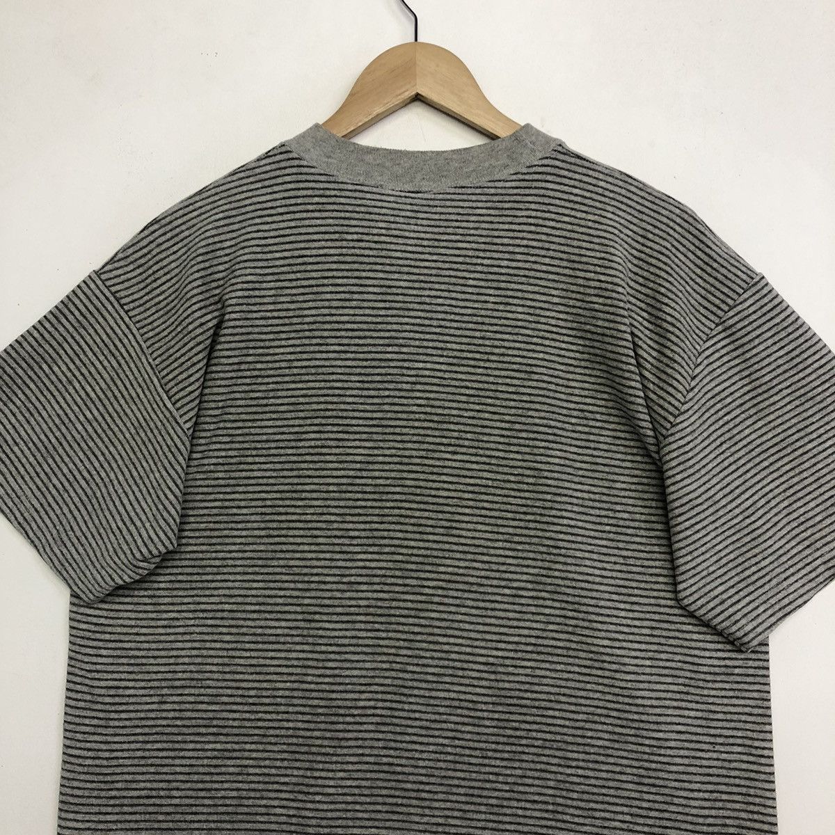 Vintage Vintage Local Motion Surfing Small Logo Stripe Tshirt Size US L / EU 52-54 / 3 - 11 Thumbnail