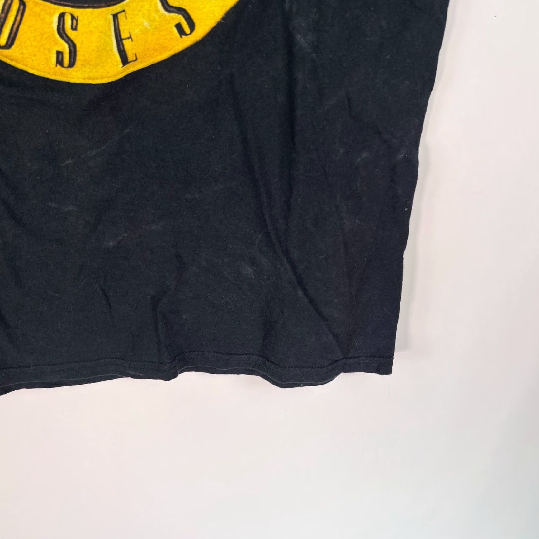 Vintage Guns N' Roses Graphic T-Shirt Men’s Adult Medium Black Distressed Rock Band Size US M / EU 48-50 / 2 - 4 Thumbnail
