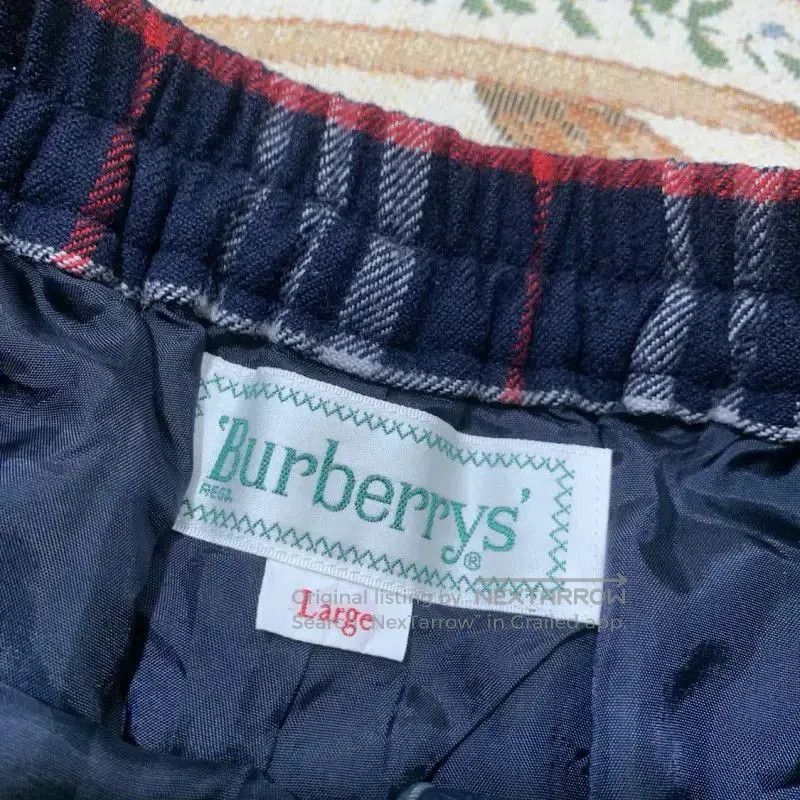 Burberry Burberry Navy Blue Wool Women's Casual Pants. Size 30" / US 8 / IT 44 - 5 Thumbnail