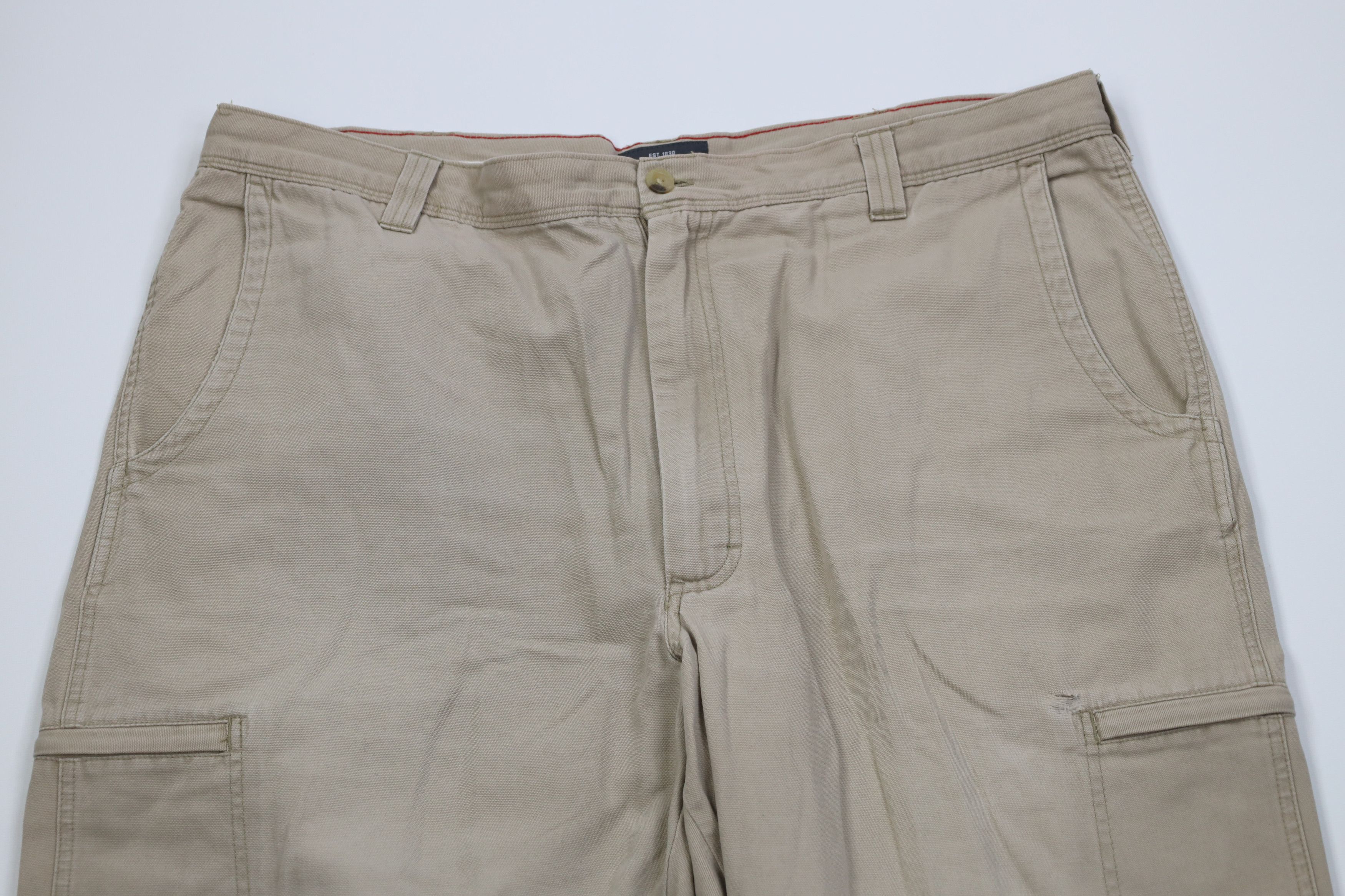 Woolrich Woolen Mills Vintage 90s Woolrich Baggy Wide Leg Cargo Pants Beige Size US 40 / EU 56 - 2 Thumbnail
