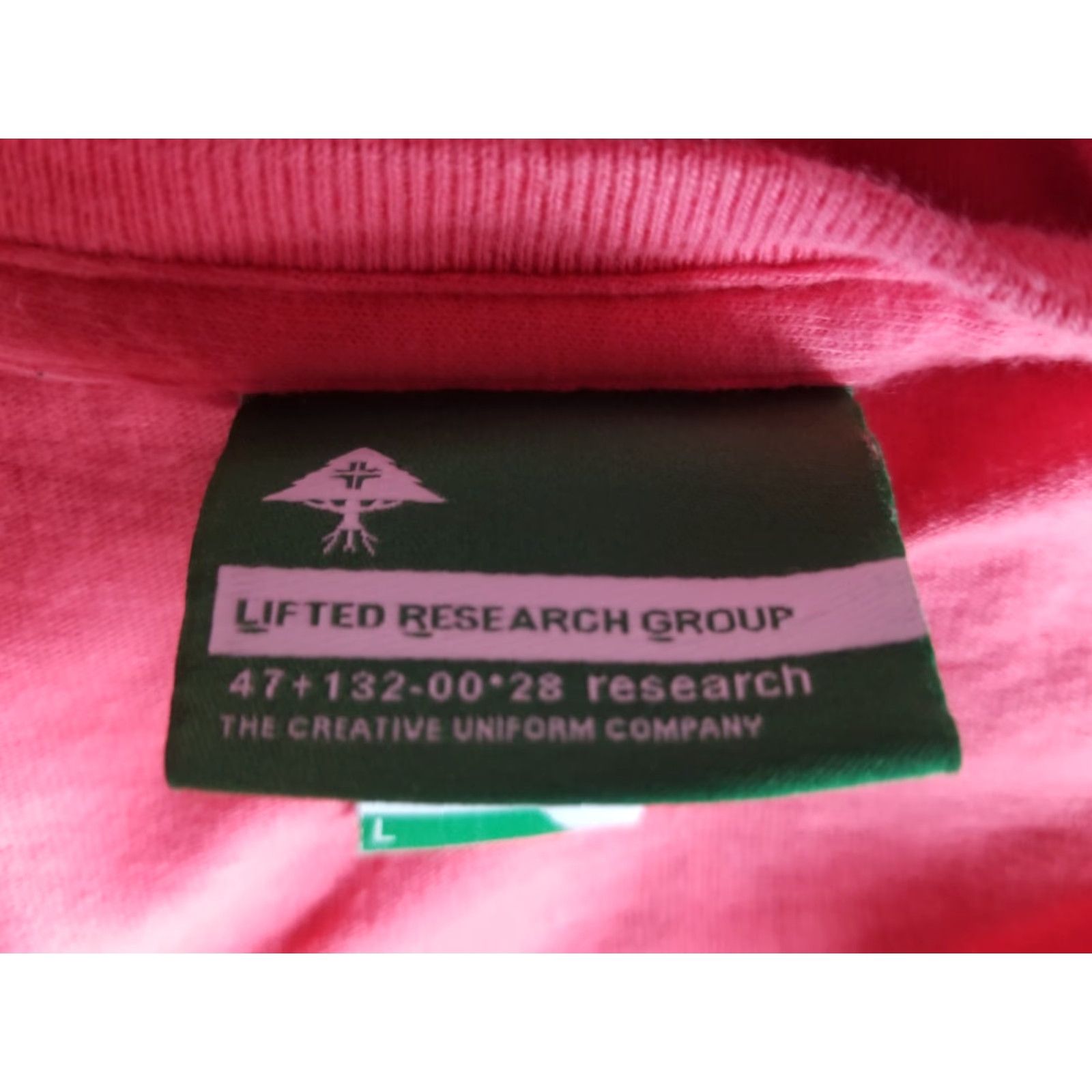 Vintage LRG Men T-Shirt Size Large Crewneck Short Sleeve Graphic Tee Pink Cotton Regular Short Sleeve Crew Neck Large Mens Size US L / EU 52-54 / 3 - 7 Thumbnail