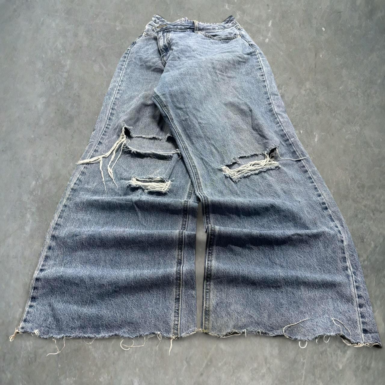 Vintage Crazy Vintage Y2K/2000s Baggy Wideleg Distressed Ripped Medium Blue Wash Denim Jeans! Size US 40 / EU 56 - 1 Thumbnail