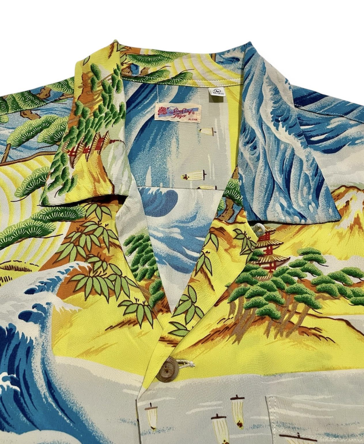 Sun Surf Kabe Crepe “Big Wave” Rayon Shirt Size US L / EU 52-54 / 3 - 4 Thumbnail