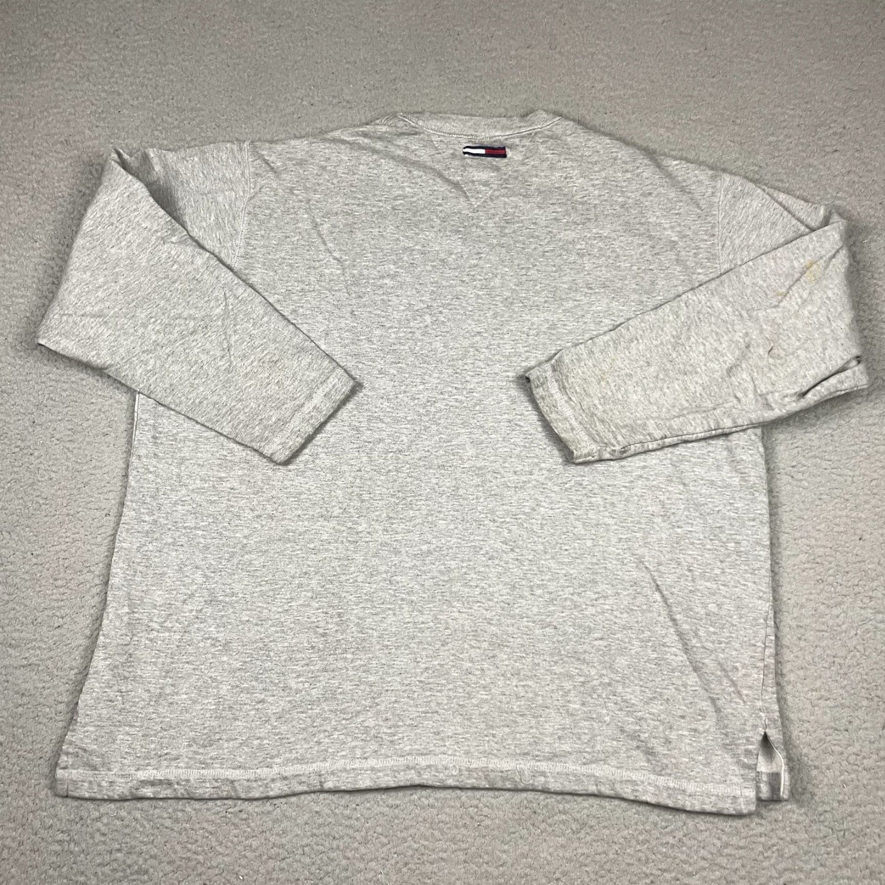 Tommy Hilfiger VINTAGE Tommy Hilfiger Sweatshirt Adult XL Gray 90s Classic Distressed Flag Logo Pullover Crew Neck Unisex Mens Womens Size US XL / EU 56 / 4 - 5 Thumbnail