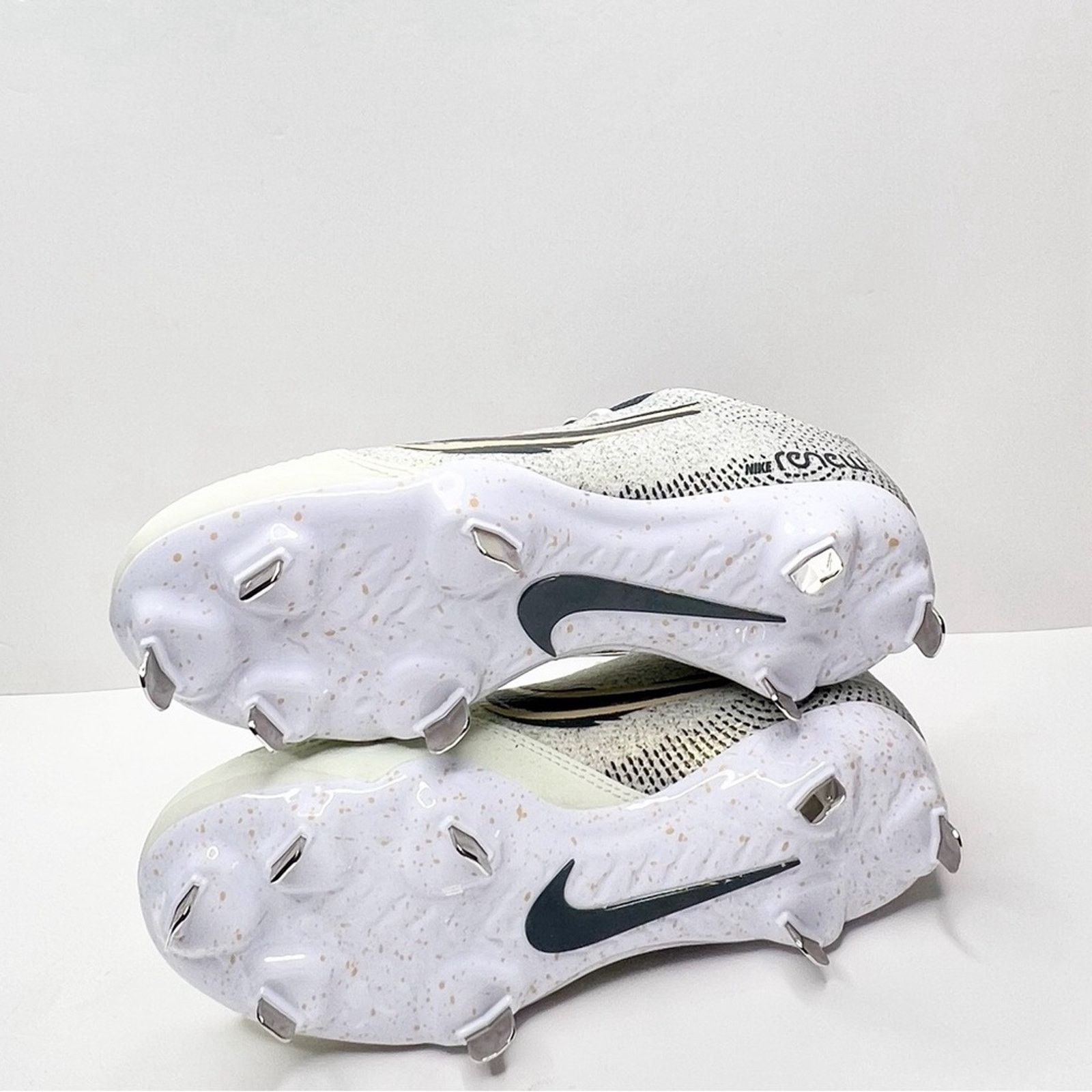 Nike Nike Hyperdiamond 4 Pro Women's Softball Cleats Size US 7.5 / IT 37.5 - 11 Thumbnail