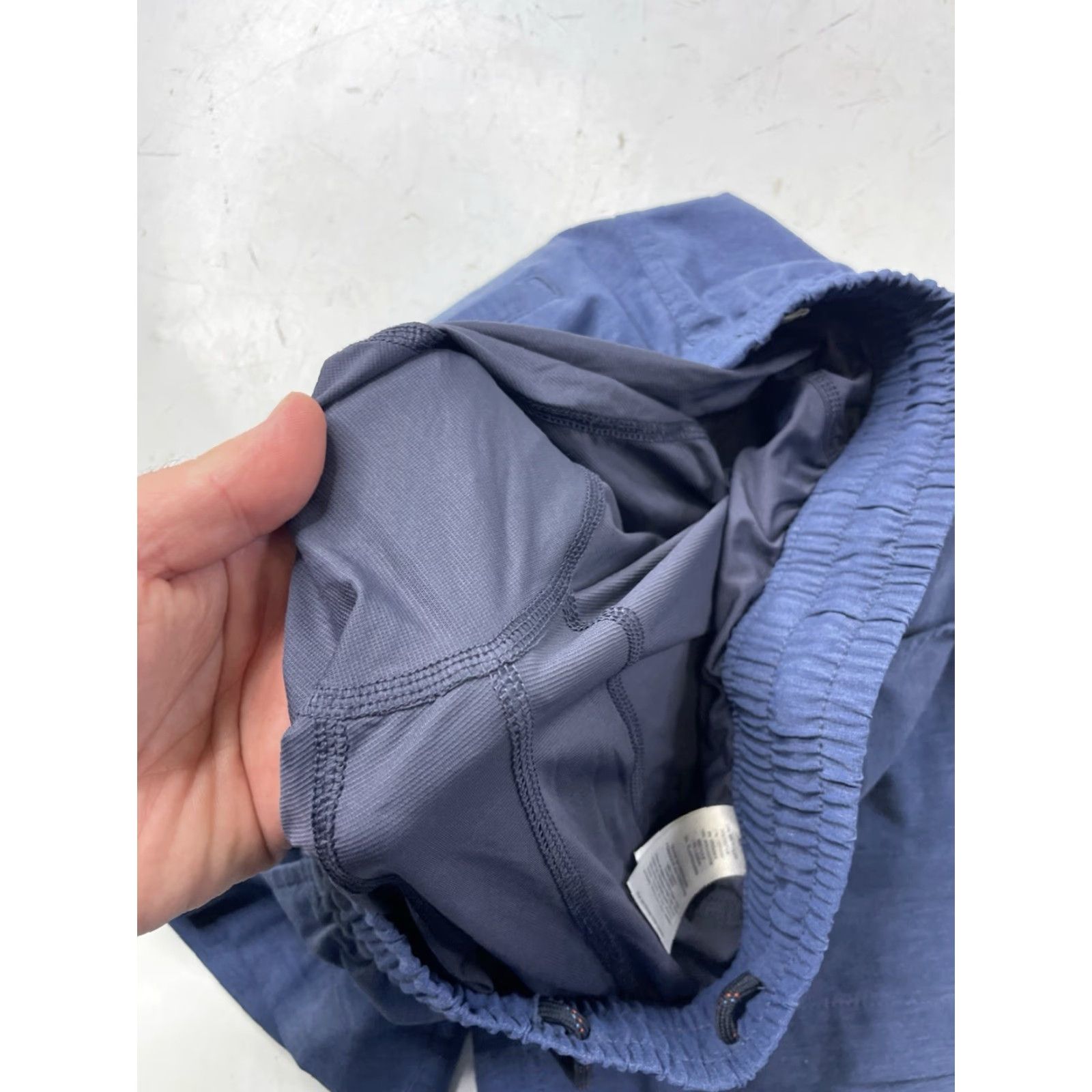 Faherty Faherty Shorts Mens XS Blue Athletic Lined Moisture Wicking Pockets Quick Dry Drawstring Lightweight Easy Care Size US 27 - 6 Thumbnail