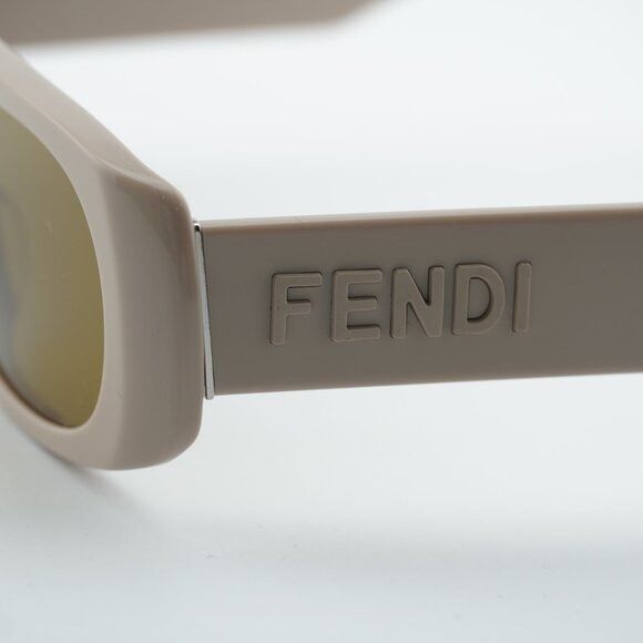 Fendi Fendi FE40169I 45E Sunglasses Shiny Brown Rectangle Frame Size ONE SIZE - 6 Thumbnail