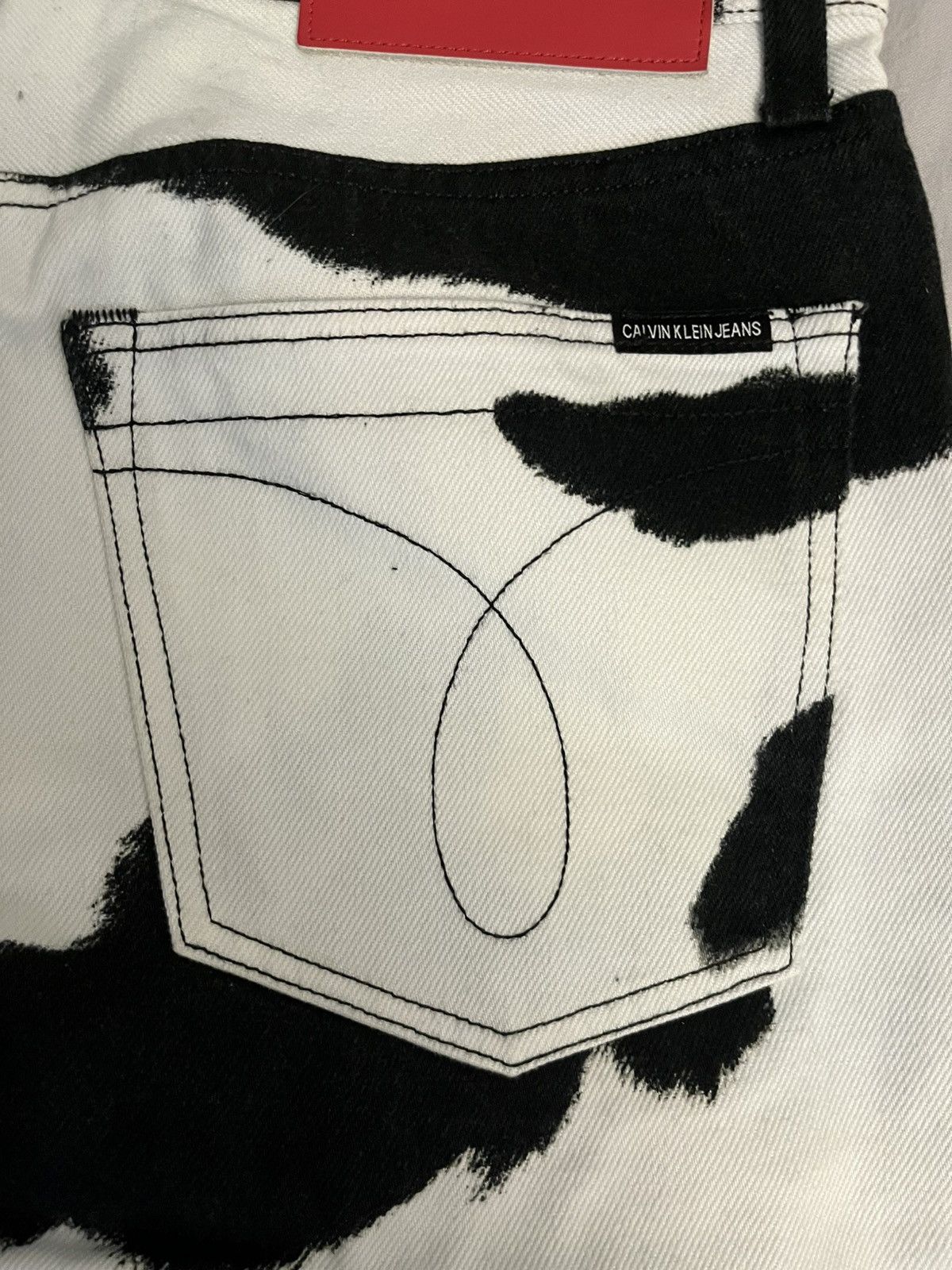 Calvin Klein Calvin klein cow camo pants Size US 32 / EU 48 - 8 Thumbnail