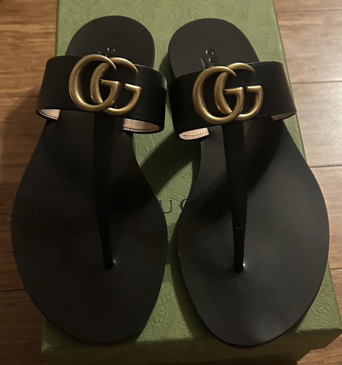 Gucci Gucci Women’s Thong Leather Sandal with Double G Lifford Size US 5.5 / IT 35.5 - 4 Thumbnail