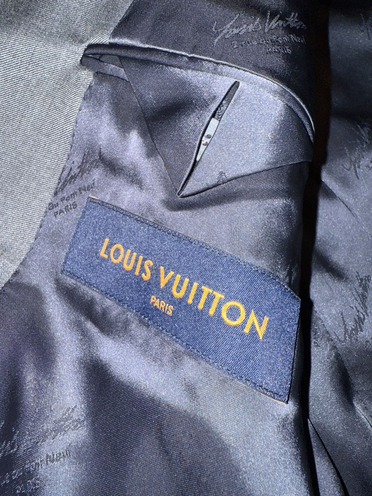 Louis Vuitton Louis Vuitton Evening Cut Away Jacket (1AAV14) Size 50R - 10 Thumbnail