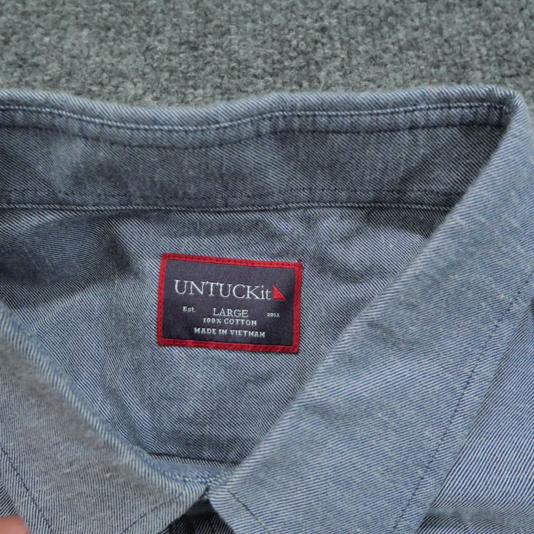 UNTUCKit UNTUCKit Button-Up Shirt Mens L Blue Cotton Knit Solid Logo Casual Classic Preppy Size 42R - 4 Thumbnail