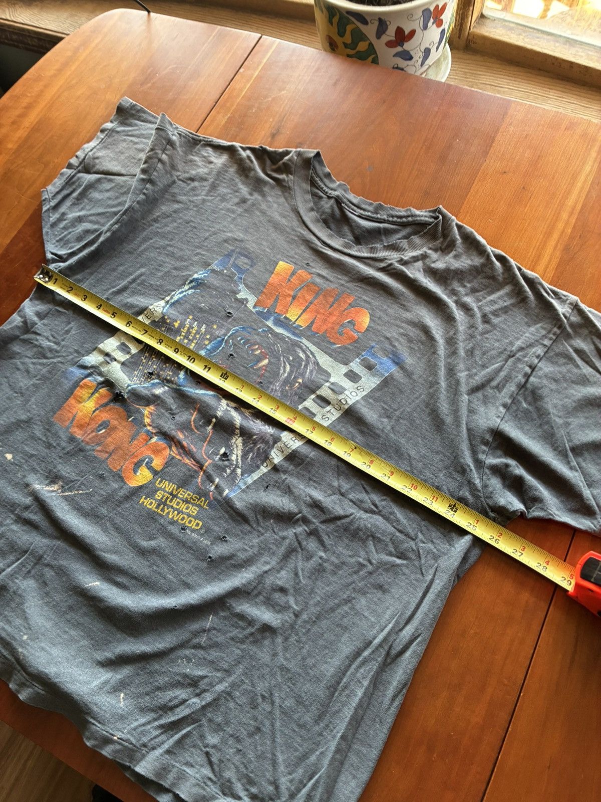 Vintage Vintage 90s distressed King Kong tee shirt Size US XL / EU 56 / 4 - 5 Thumbnail