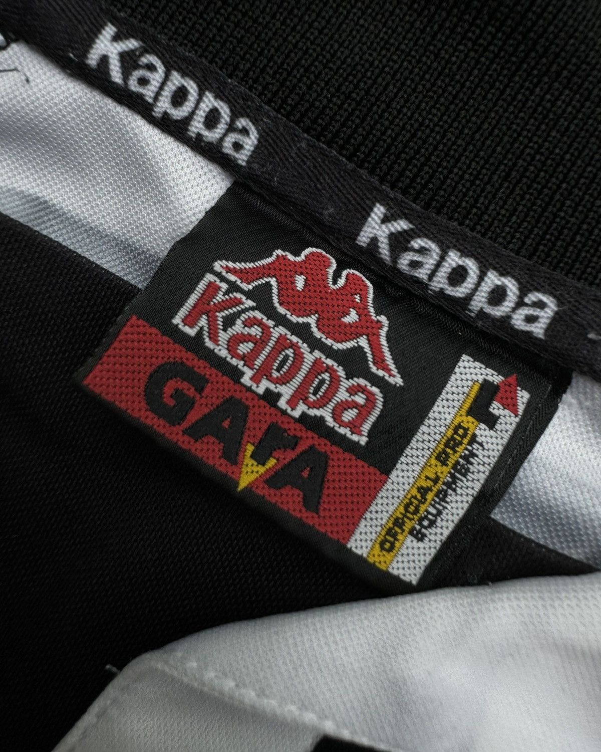 Kappa × Vintage 1 / of 5 1997/98 ZIDANE #21 Juventus Vintage soccer jersey Size US L / EU 52-54 / 3 - 5 Thumbnail