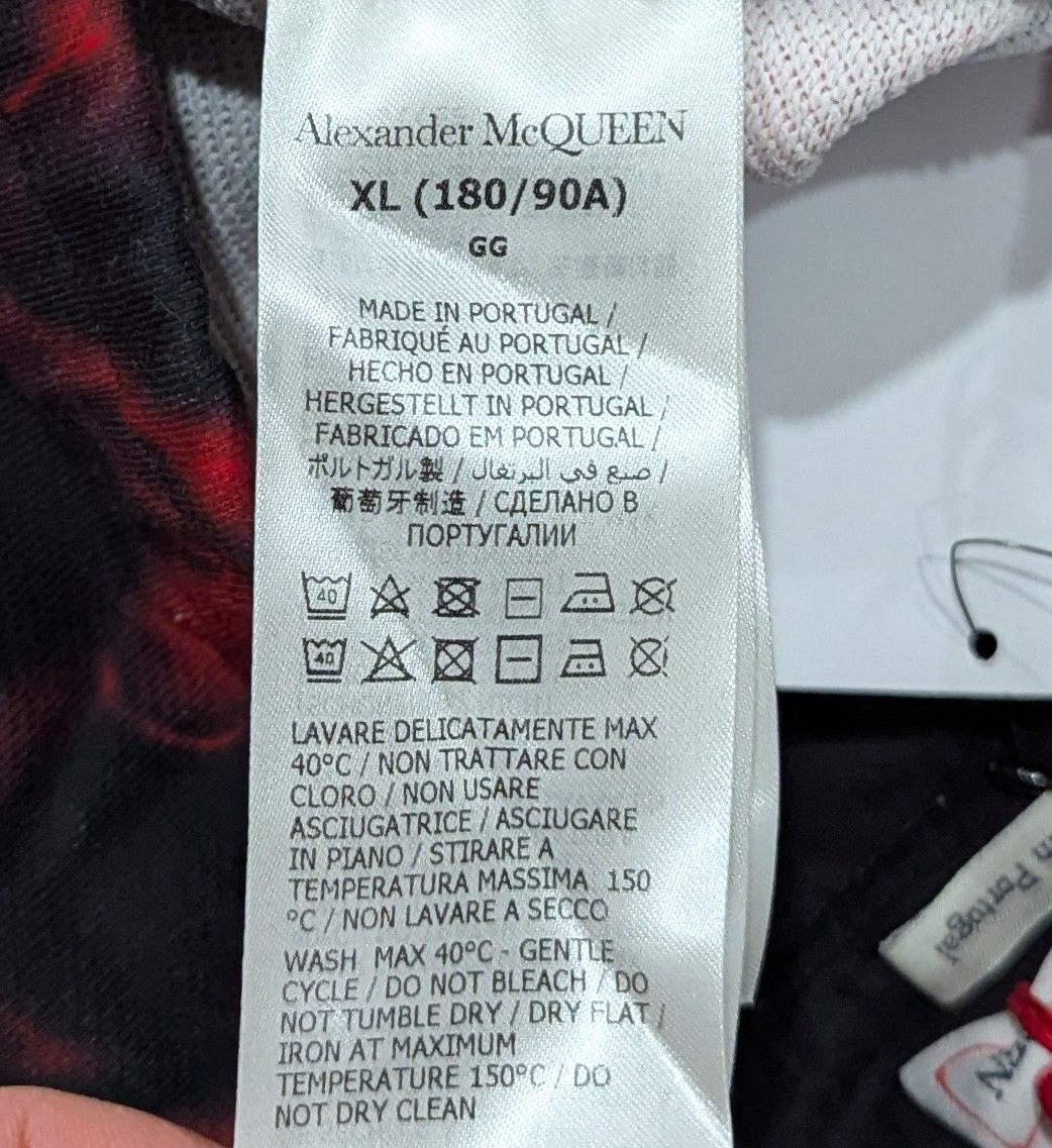 Alexander McQueen Alexander McQueen Floral Cotton Sweat Shorts Red/Black XL Size US 36 / EU 52 - 6 Thumbnail