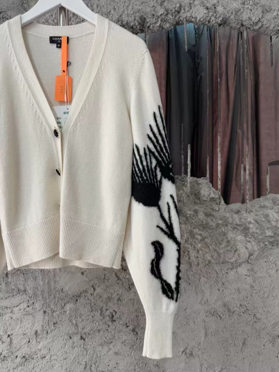 Chanel Chanel Arm Wing Floral Intarsia Cardigan Size US M / EU 48-50 / 2 - 4 Thumbnail