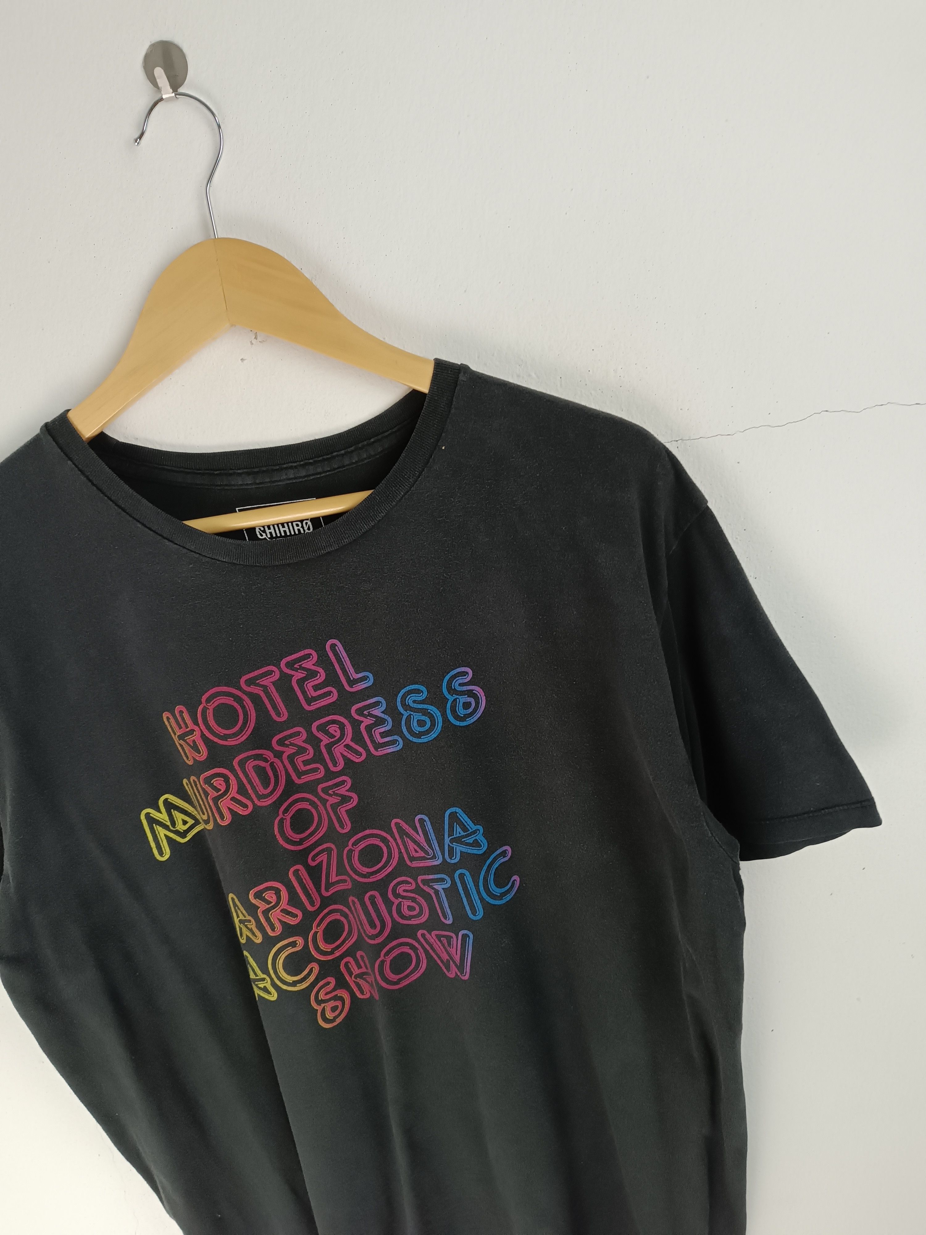 Vintage VINTAGE FADED CHIHIRO ONITSUKA HOTEL MURDERESS VERY RARE TEE Size US L / EU 52-54 / 3 - 8 Thumbnail