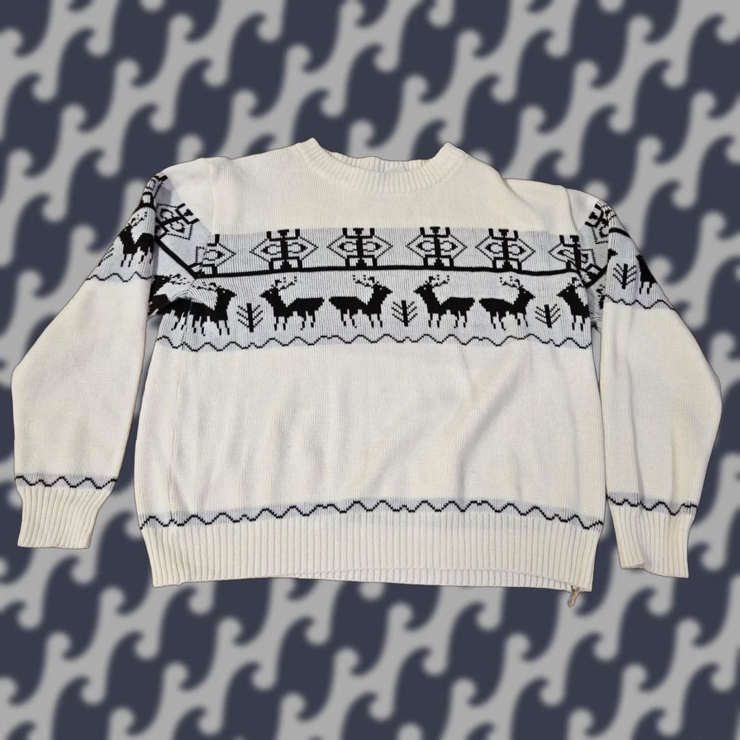 VINTAGE Fruit of the Loom Sweater Mens Large White Black Reindeer Fair Isle Pullover Crew Neck Long Sleeve Christmas Mens