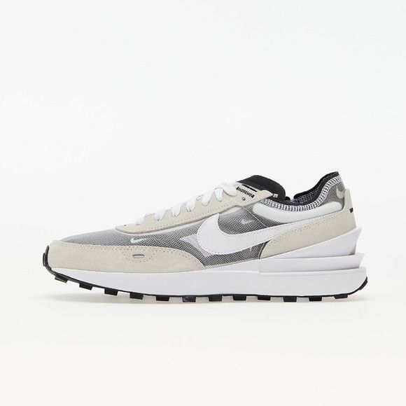 Nike *BRAND NEW* Nike Waffle One in Summit White size 11.5 Size US 11.5 / EU 44-45 - 2 Thumbnail