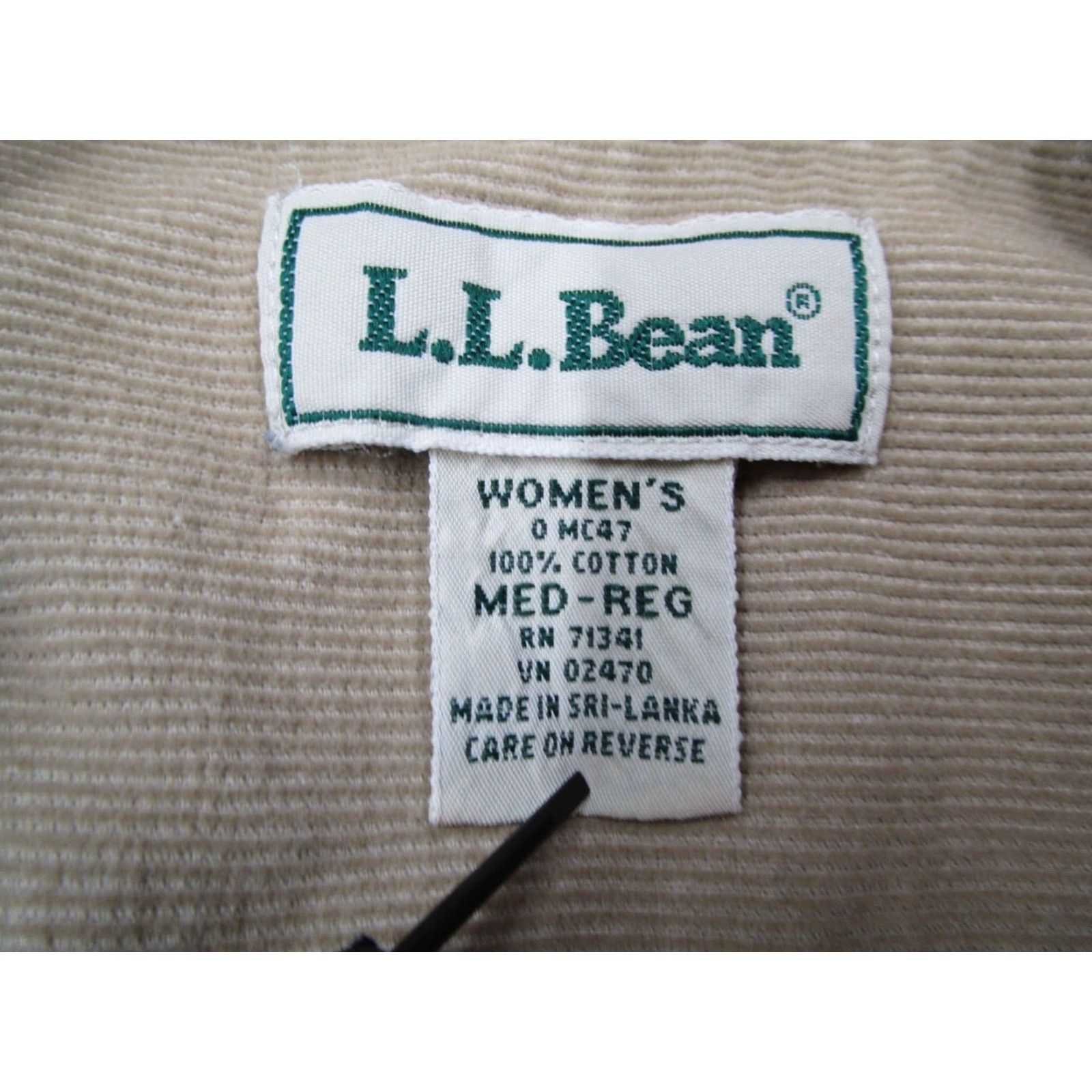 Vintage L.L. Bean Corduroy Button Up Shirt Women's Medium Beige Long Sleeve 100% Cotton Size M / US 6-8 / IT 42-44 - 3 Thumbnail