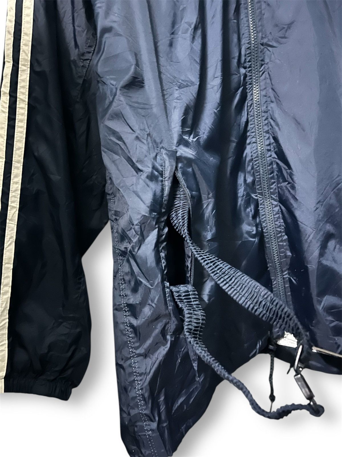 Adidas 90s Adidas Nylon Drill Windbreaker Jacket Navy Blue Active Size US M / EU 48-50 / 2 - 6 Thumbnail
