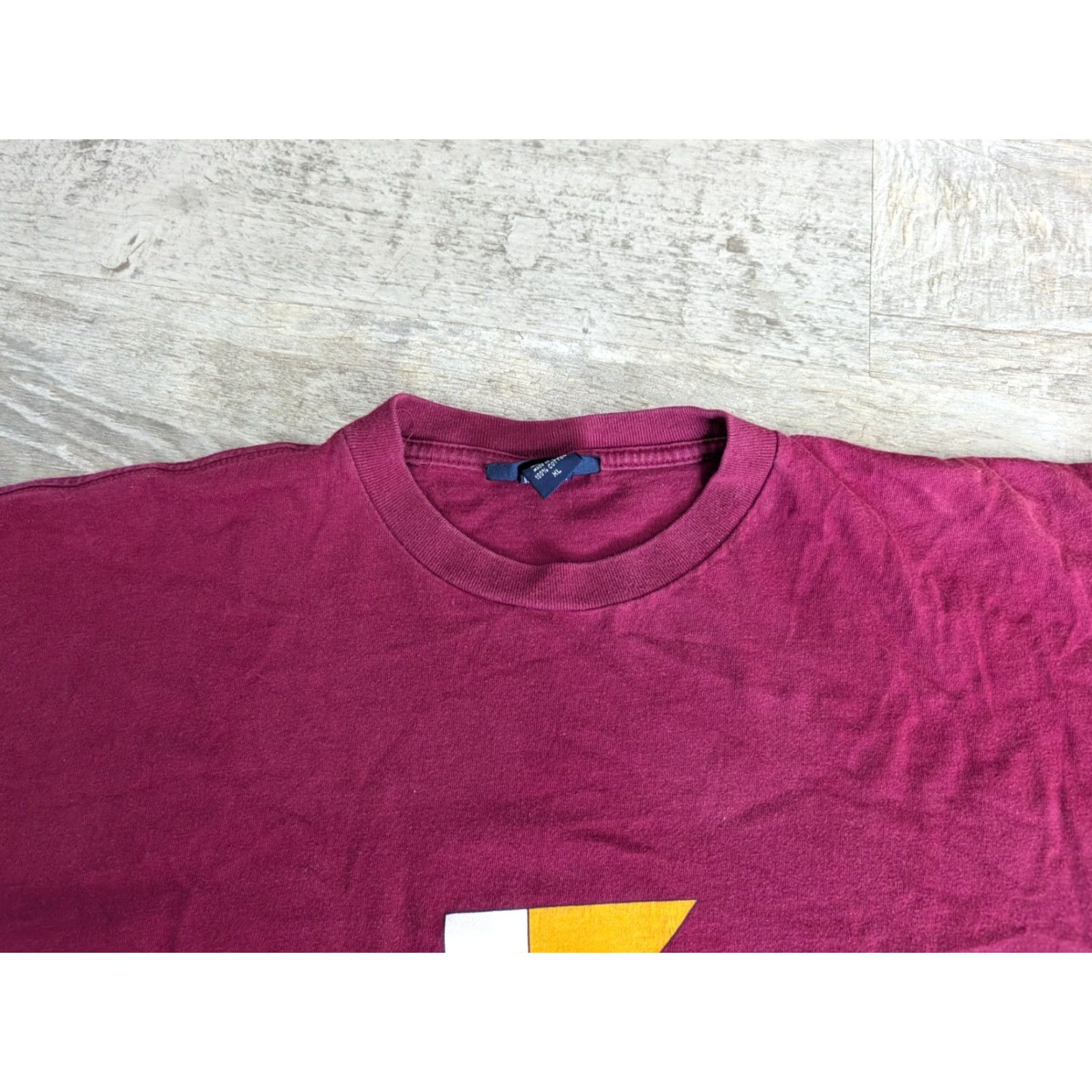 Nautica VINTAGE Nautica Competition Flag Graphic Tee Shirt USA Burgundy XL Shirt Mens 90s Nautical USA Flag Graphic Shirt Size US XL / EU 56 / 4 - 3 Thumbnail