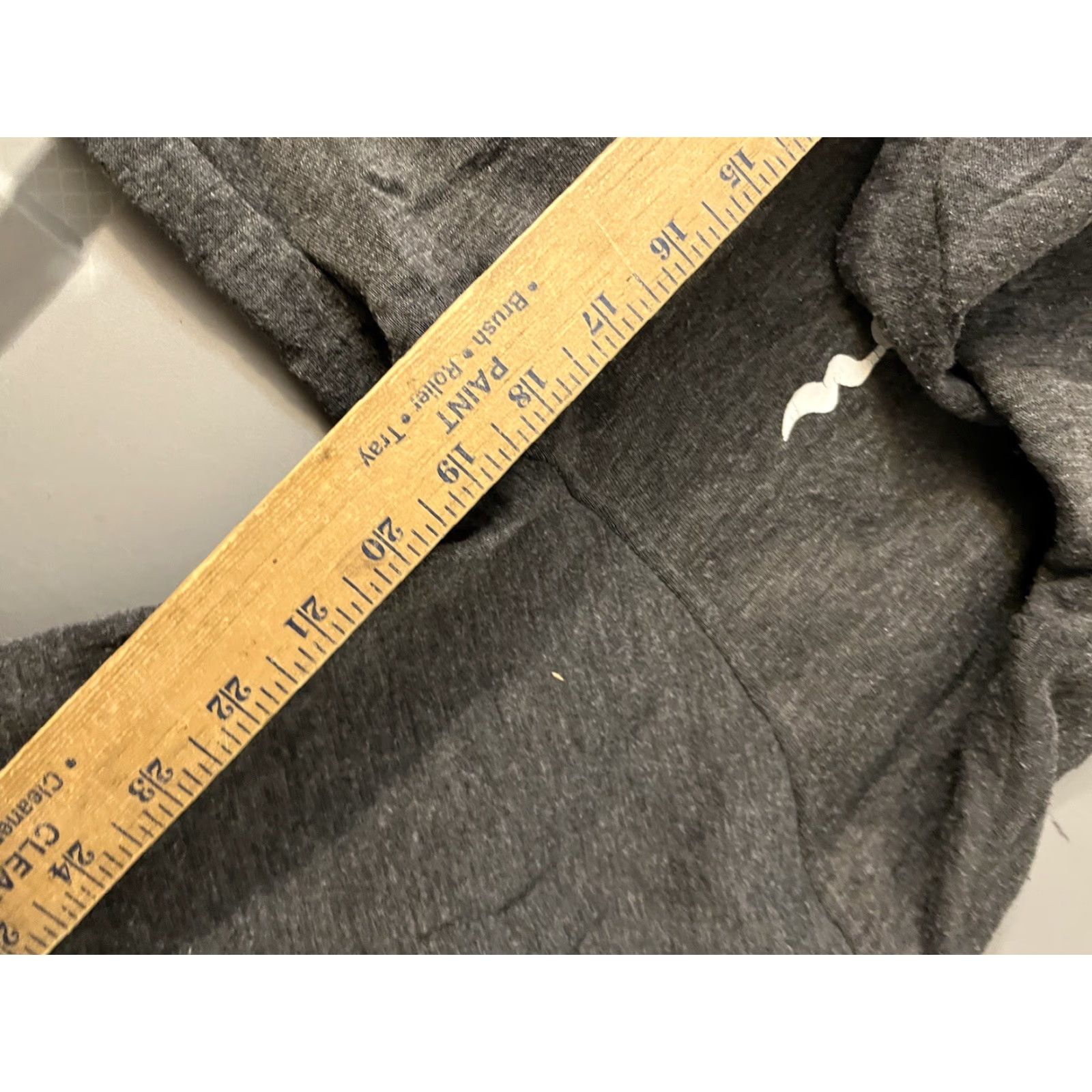 Champion Champion Mens Hoodie Shirt Long Sleeve Gray Polyester Athletic Logo - M Size US M / EU 48-50 / 2 - 5 Thumbnail