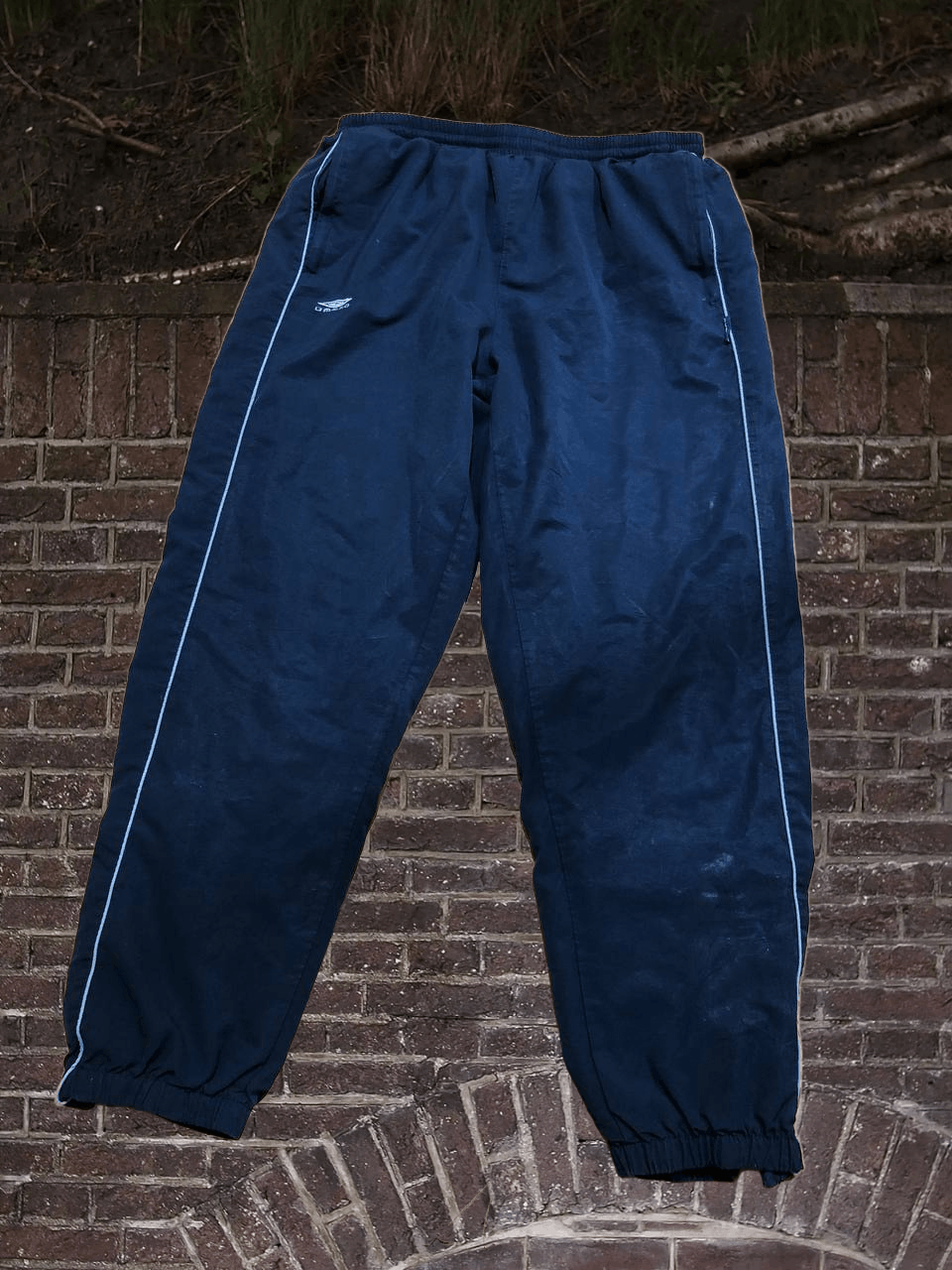 Umbro Vintage Umbro Embroidered Baggy Track Pants Size US 36 / EU 52 - 1 Thumbnail