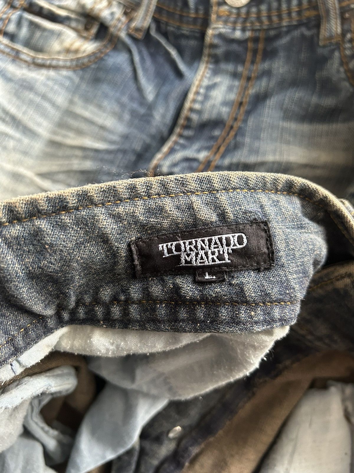 Tornado Mart SUPER FLARED ROCKSTAR TORNADO MART JEANS Size US 31 - 11 Thumbnail