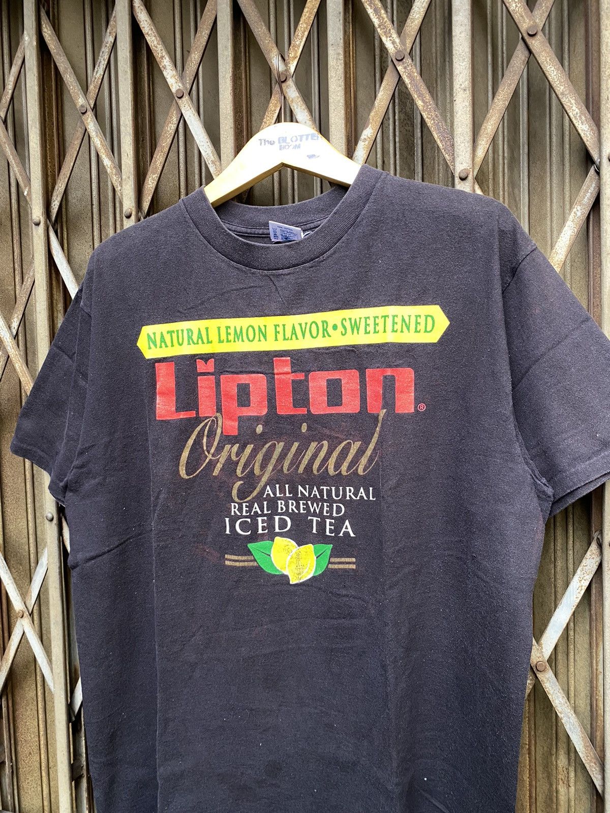 Other Vintage Lipton Natural Tea Tee Size US XL / EU 56 / 4 - 2 Thumbnail