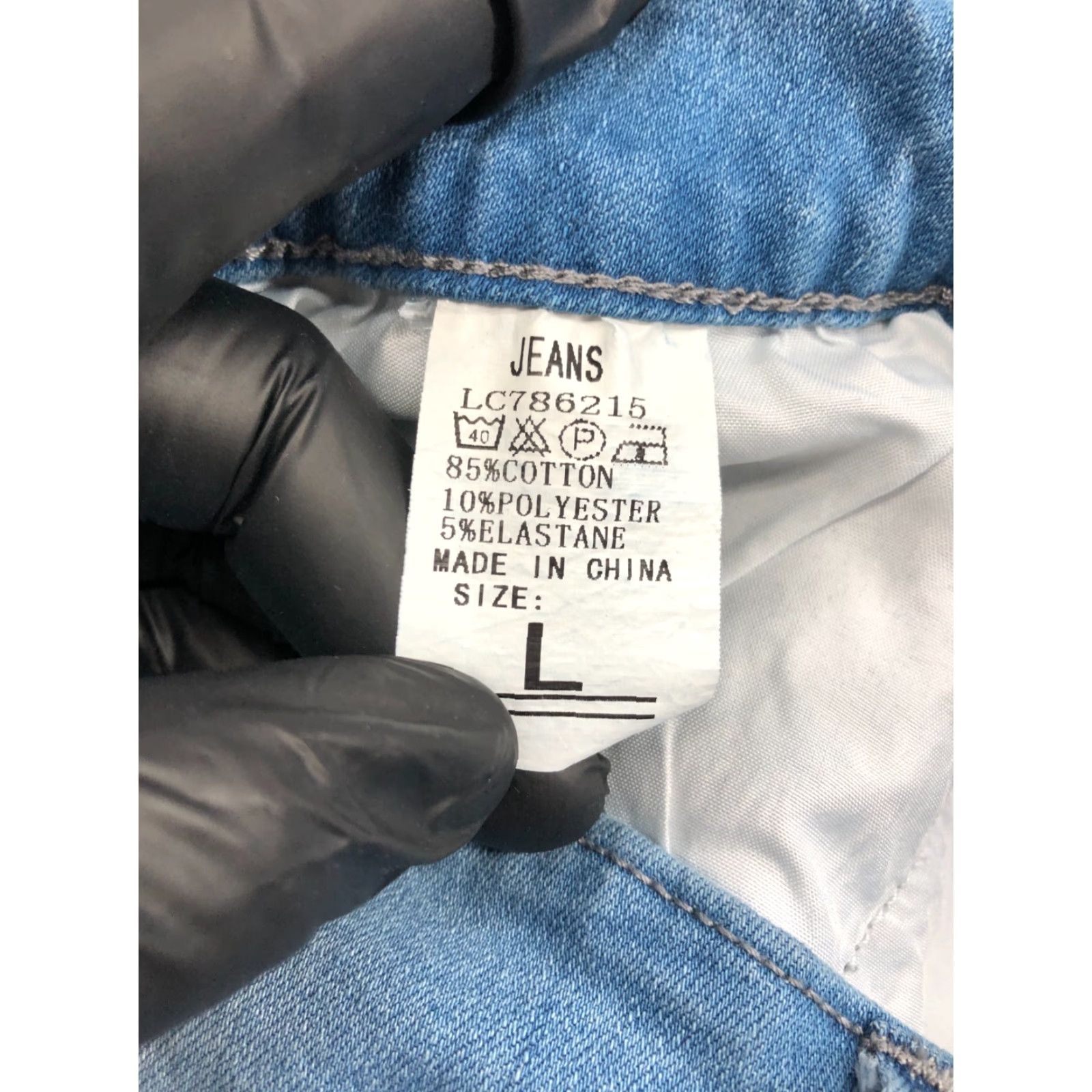 AG Jeans Jeans Cut-off Shorts Womens L Mid Rise Medium Wash Blue Jeans Size 36" / US 14 / IT 50 - 7 Thumbnail
